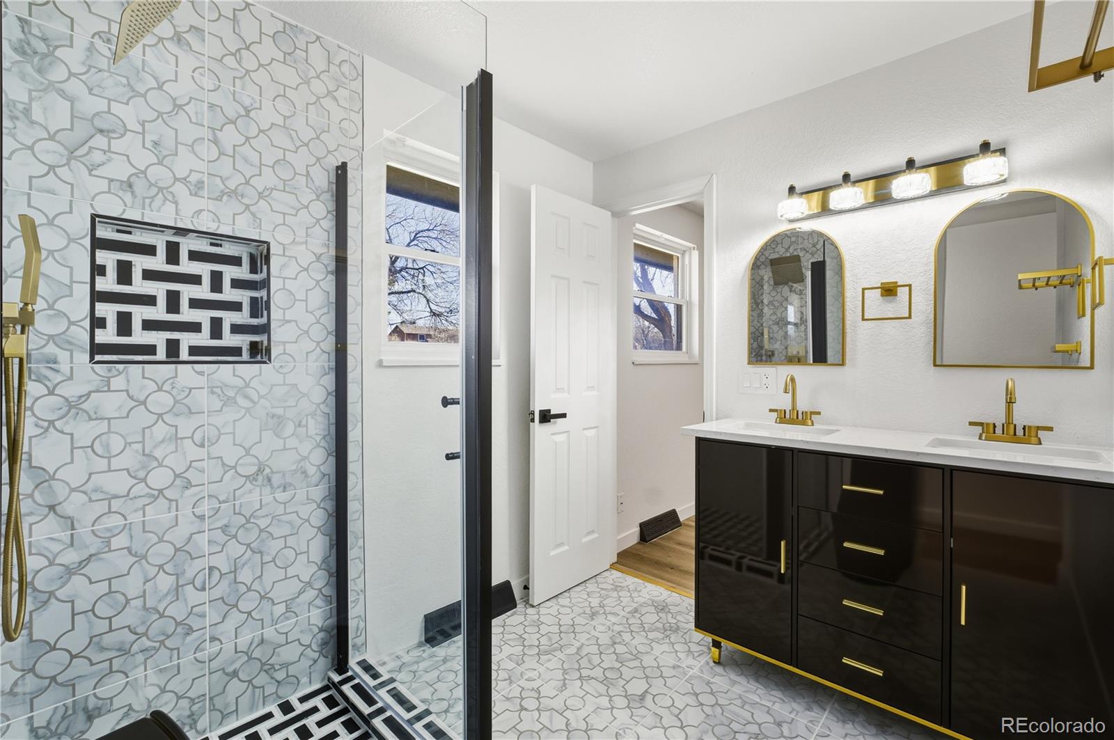 1080 S Garrison Street