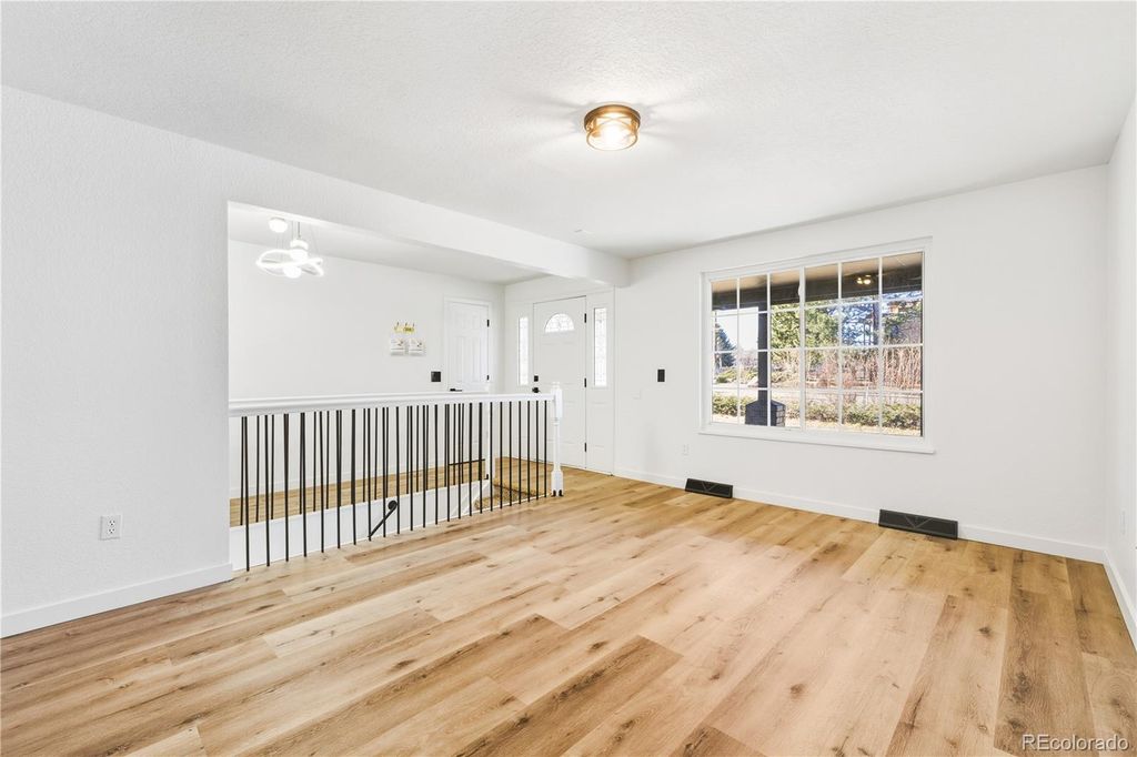 Photo of 1080 S Garrison Street, Lakewood, CO 80226 (MLS # 5978201)