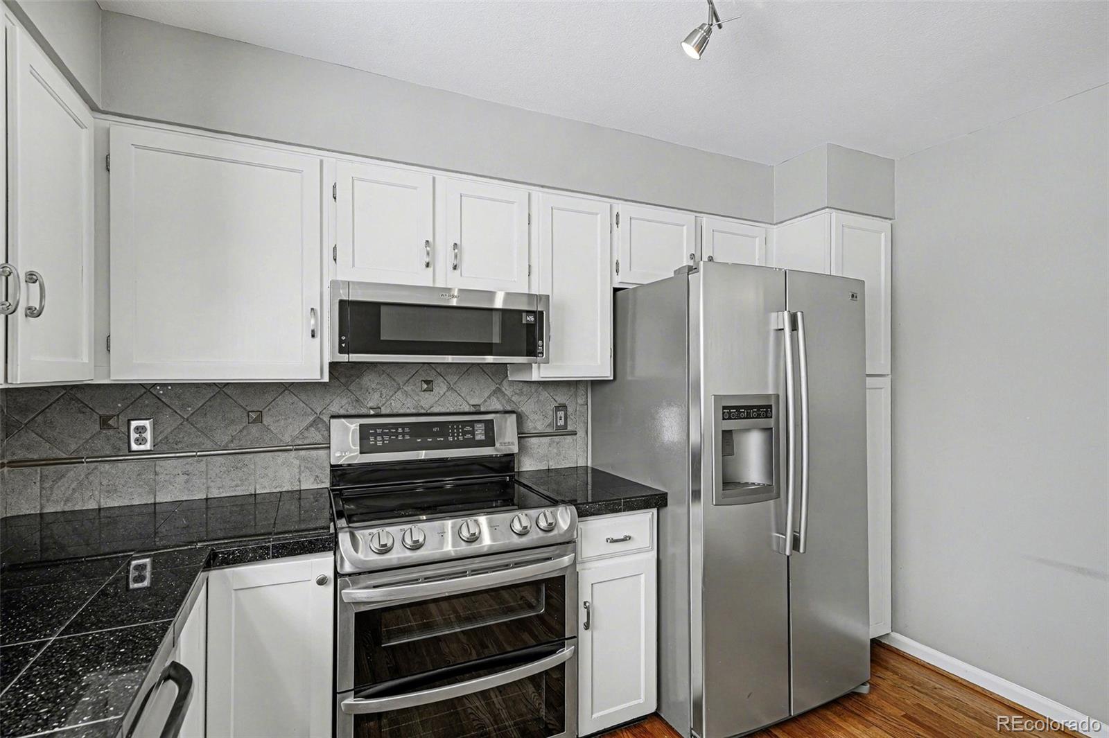 5494 E Hinsdale Circle