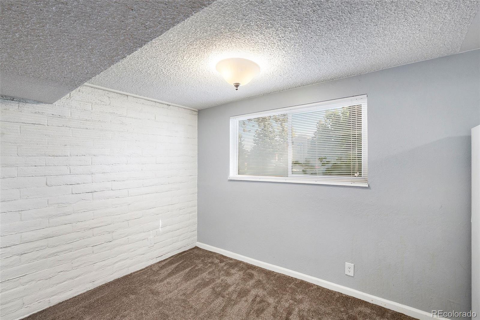 1723 Robb Street 26