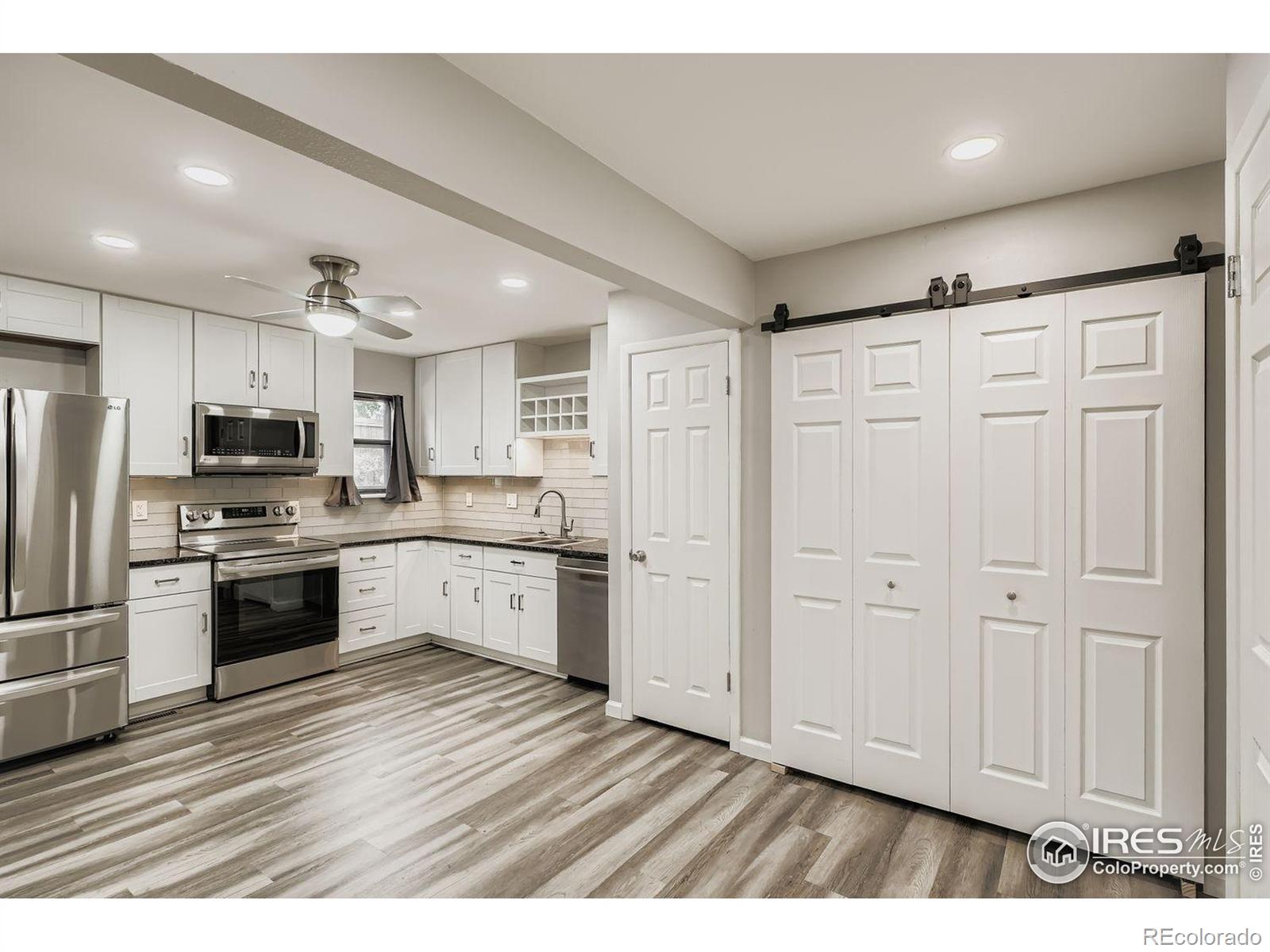 1251 S Yosemite Way 89