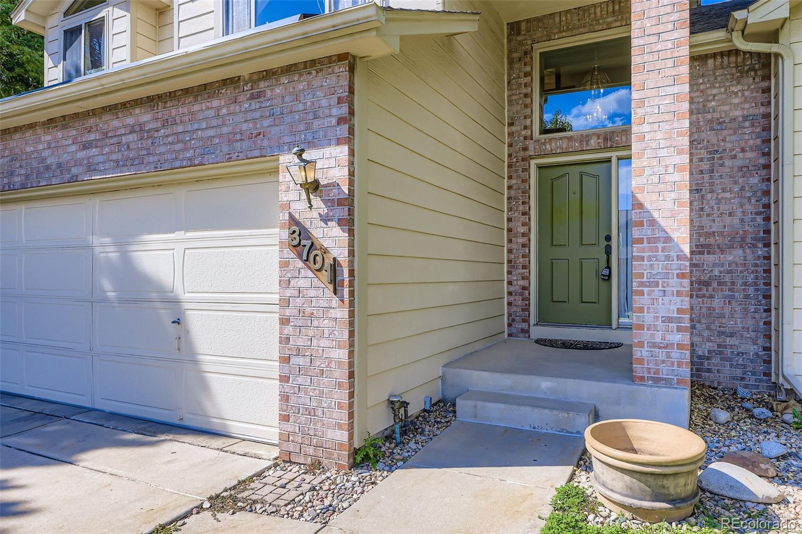 3701 W 98th Place