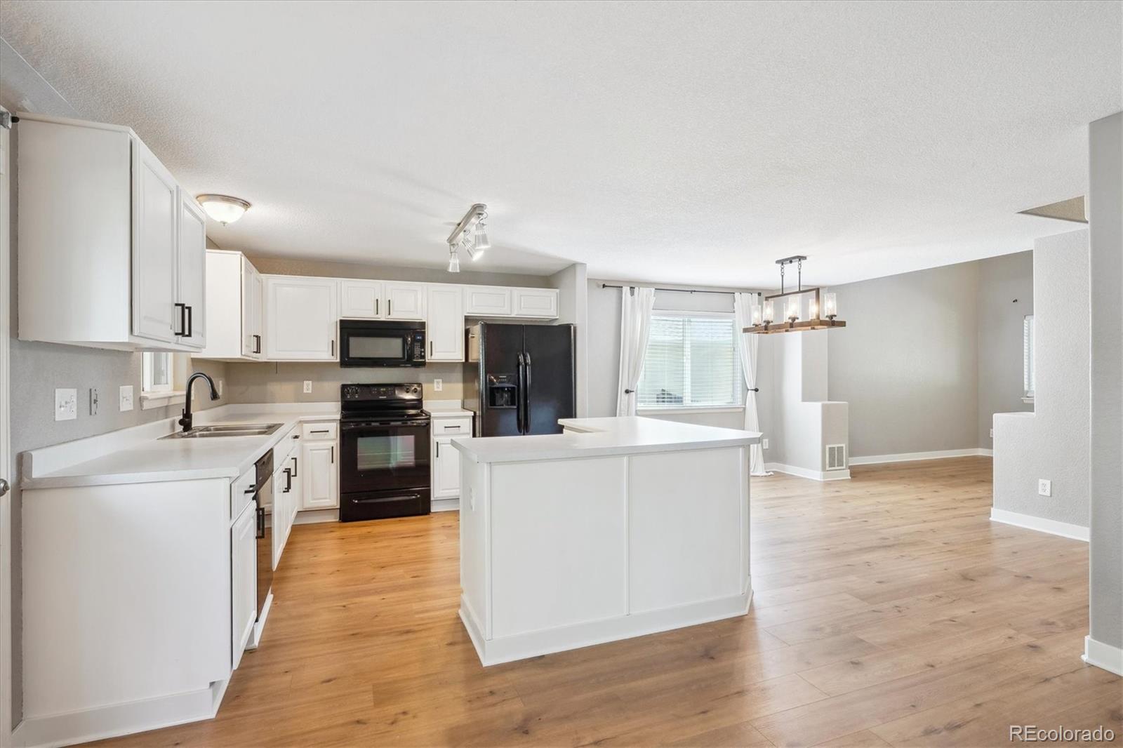 14625 Vine Street, Thornton, CO, 80602 3 14625 Vine Street