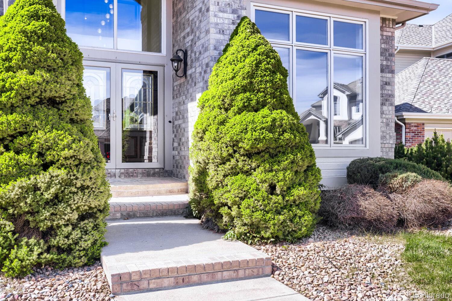 10027 Raleigh Street