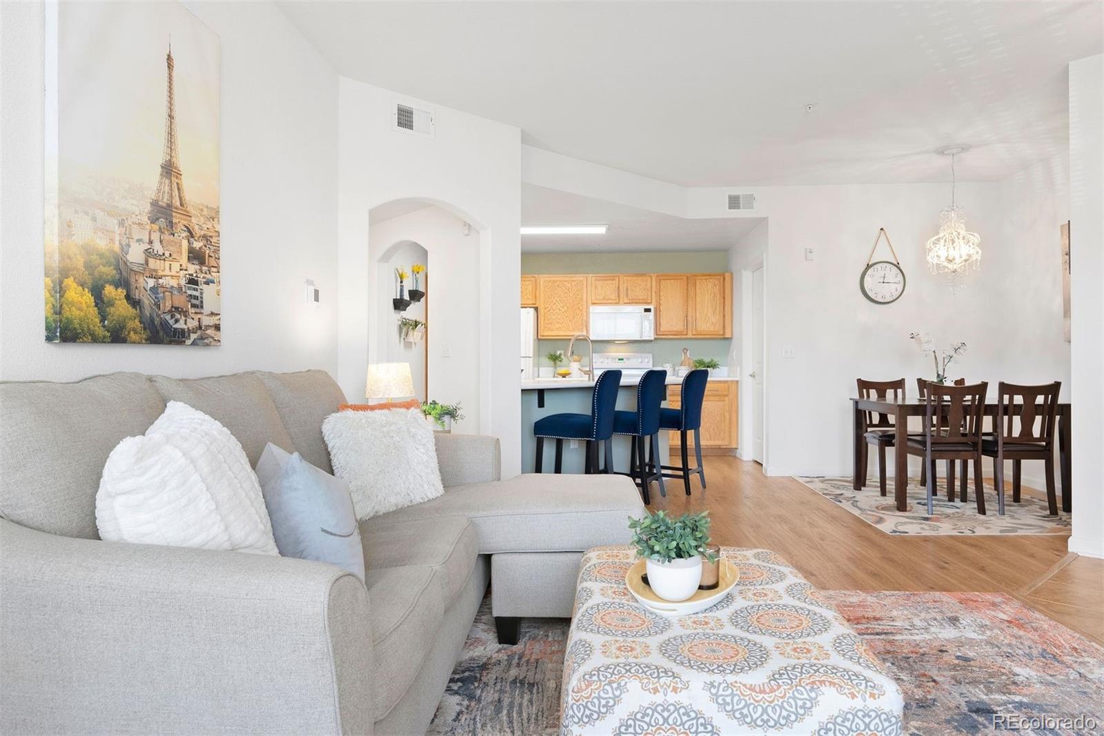 5735 N Genoa Way 11-205, Aurora, CO, 80019 2 5735 N Genoa Way 11-205