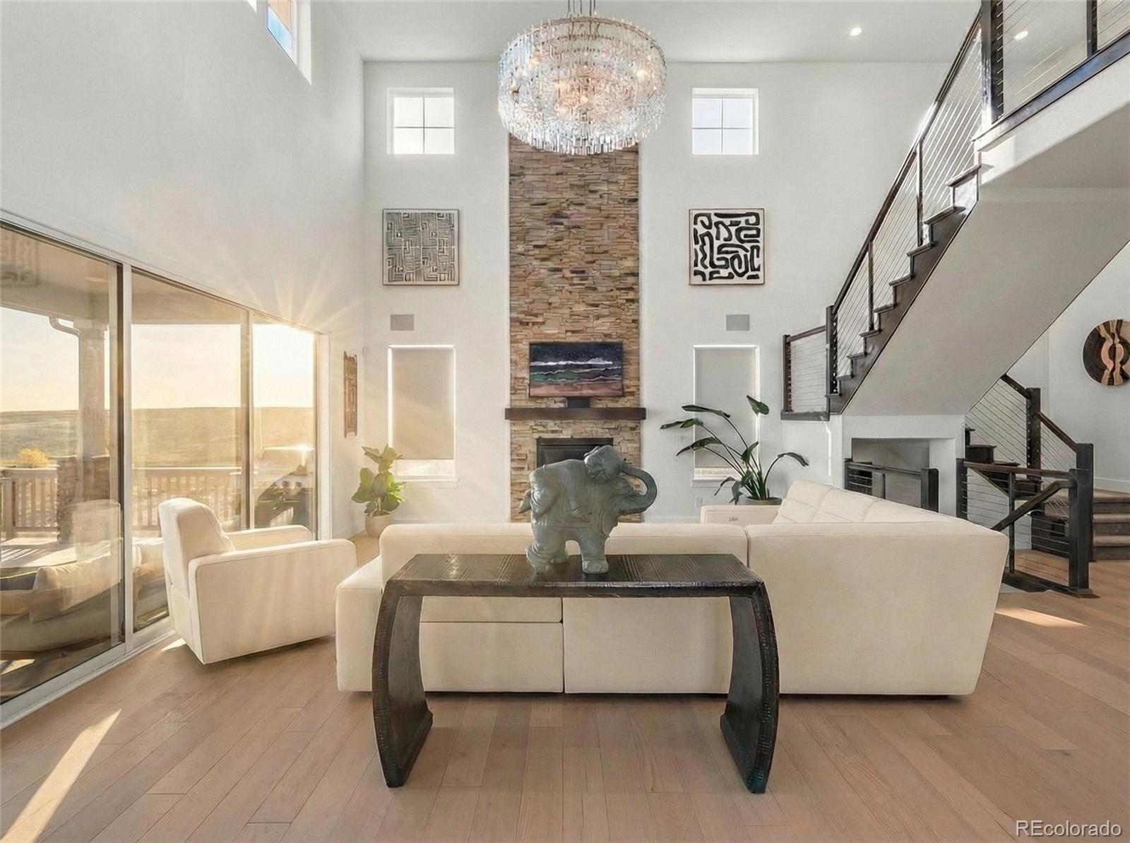 6638 S White Crow Court