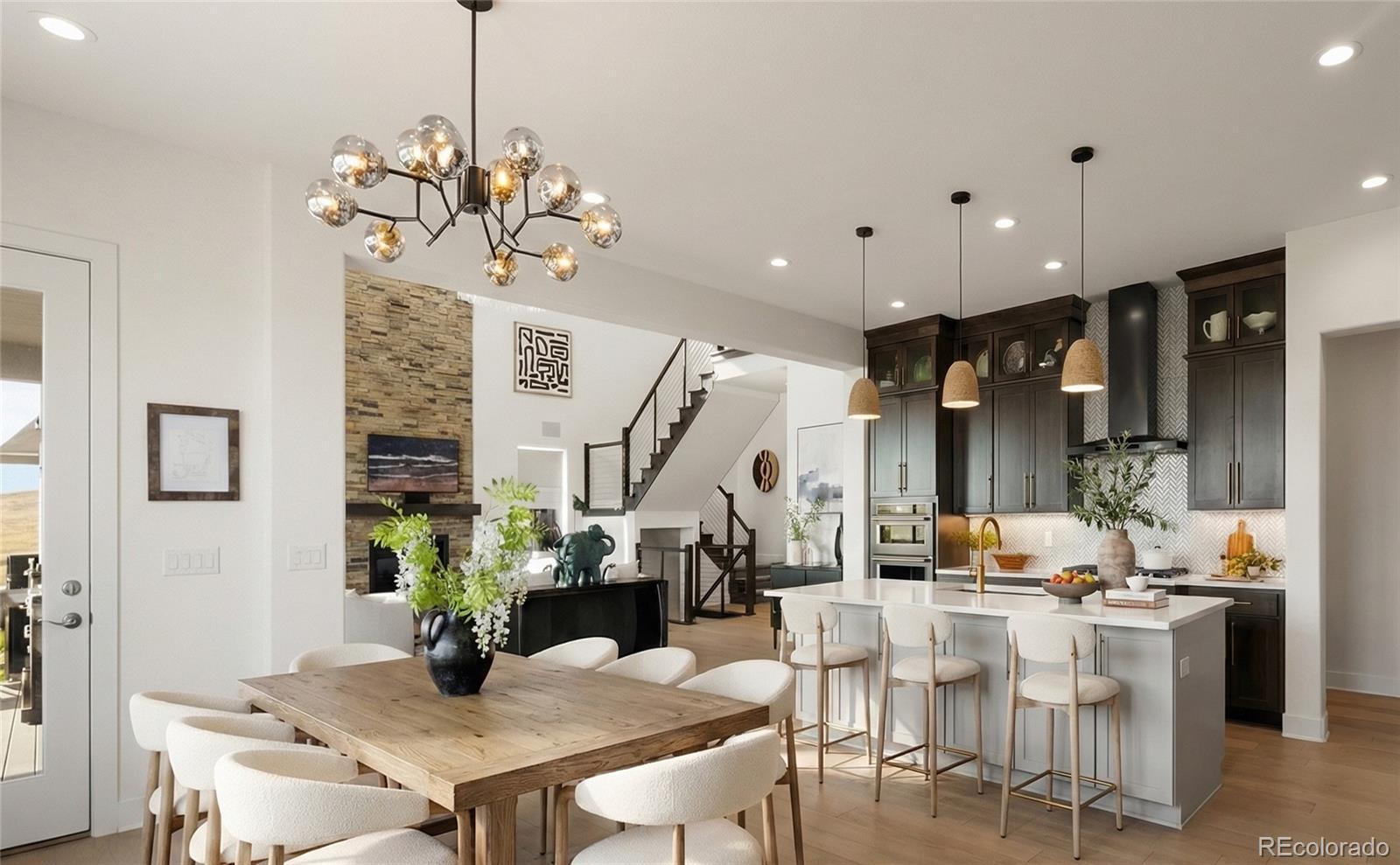 6638 S White Crow Court