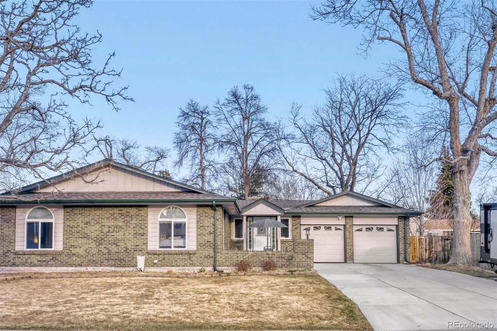 Photo of 2170 S Flower Street, Lakewood, CO 80227 (MLS # 8510235)