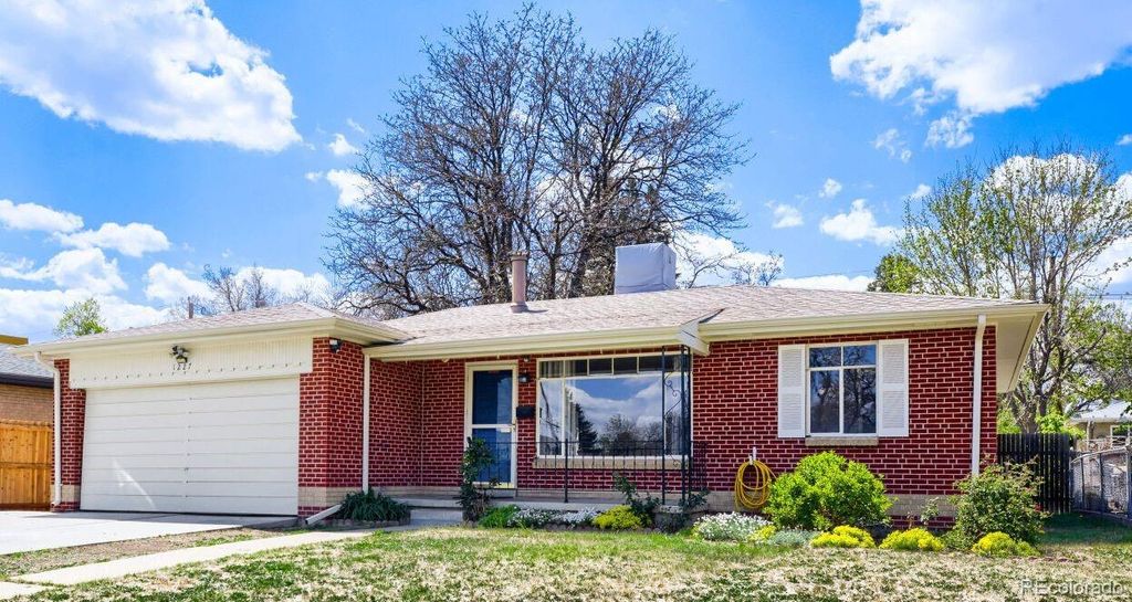 Photo of 1227 S Harlan Street, Lakewood, CO 80232 (MLS # 3968869)