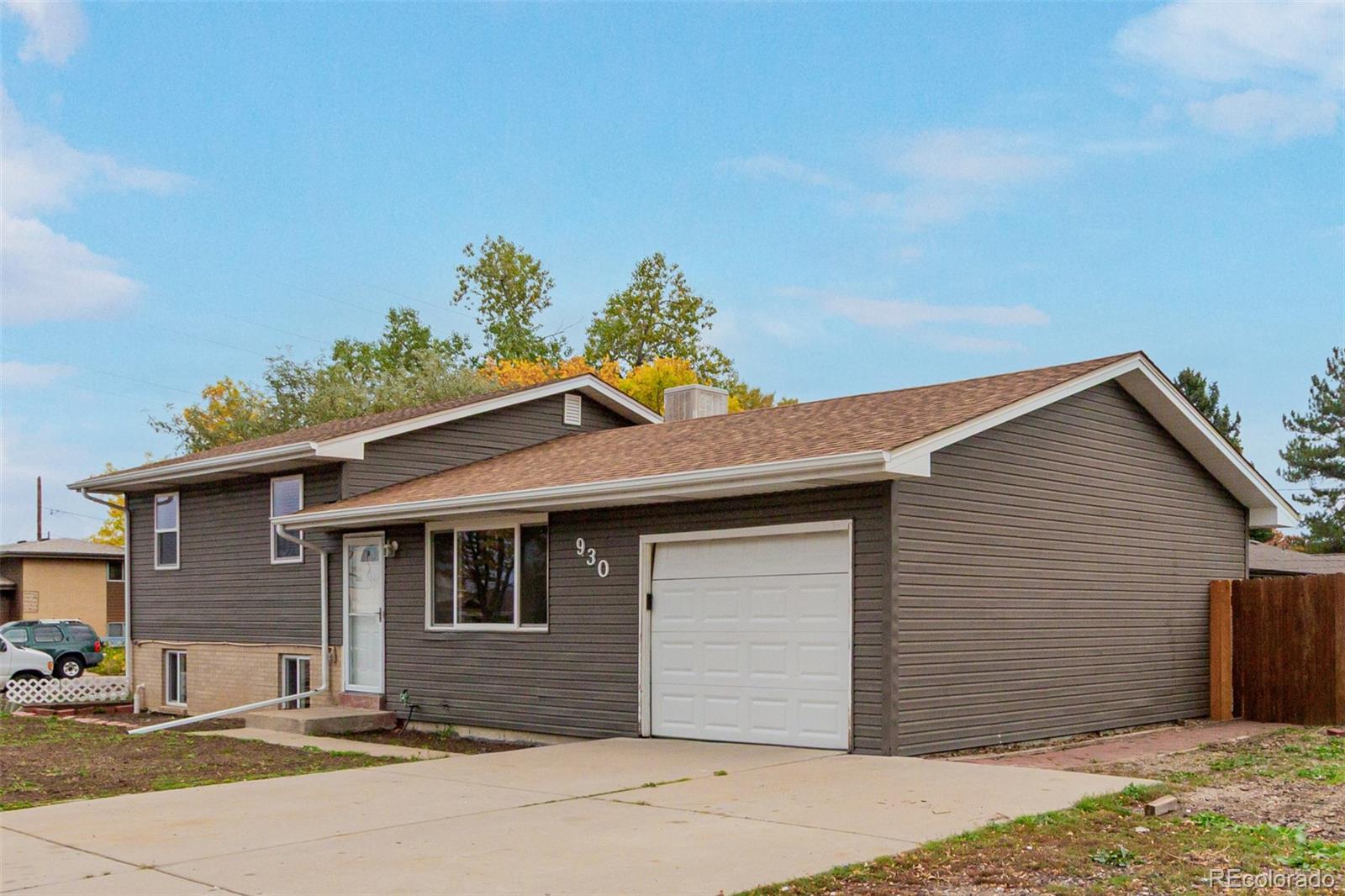 930 Oak Street, Lakewood, CO, 80215 2 930 Oak Street