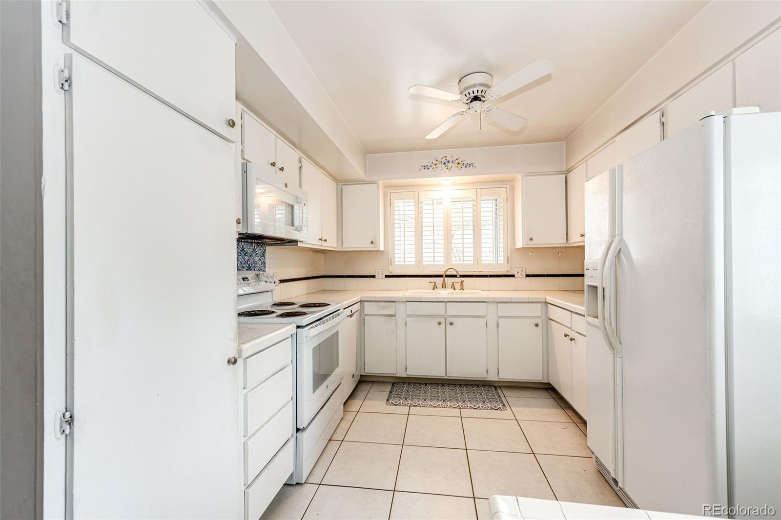 3701 E Costilla Place