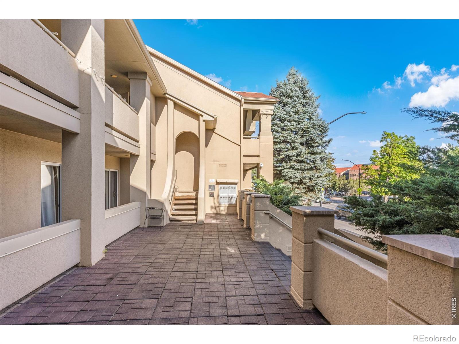 935 Broadway 205