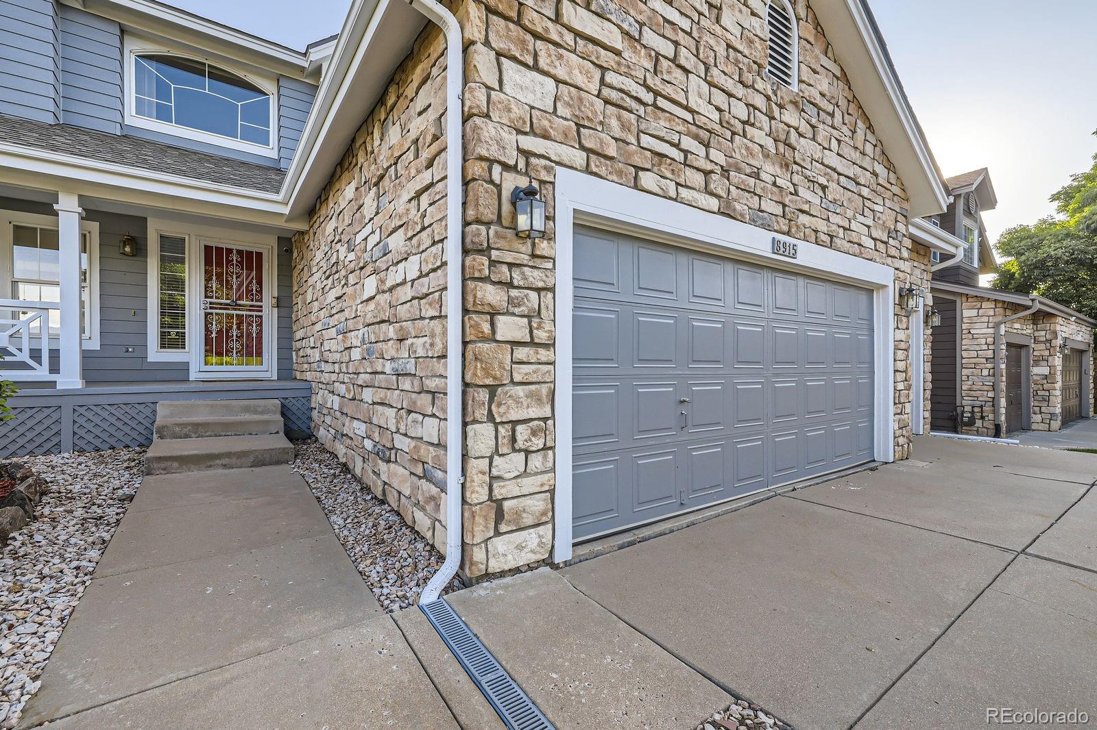 8915 S Field Court