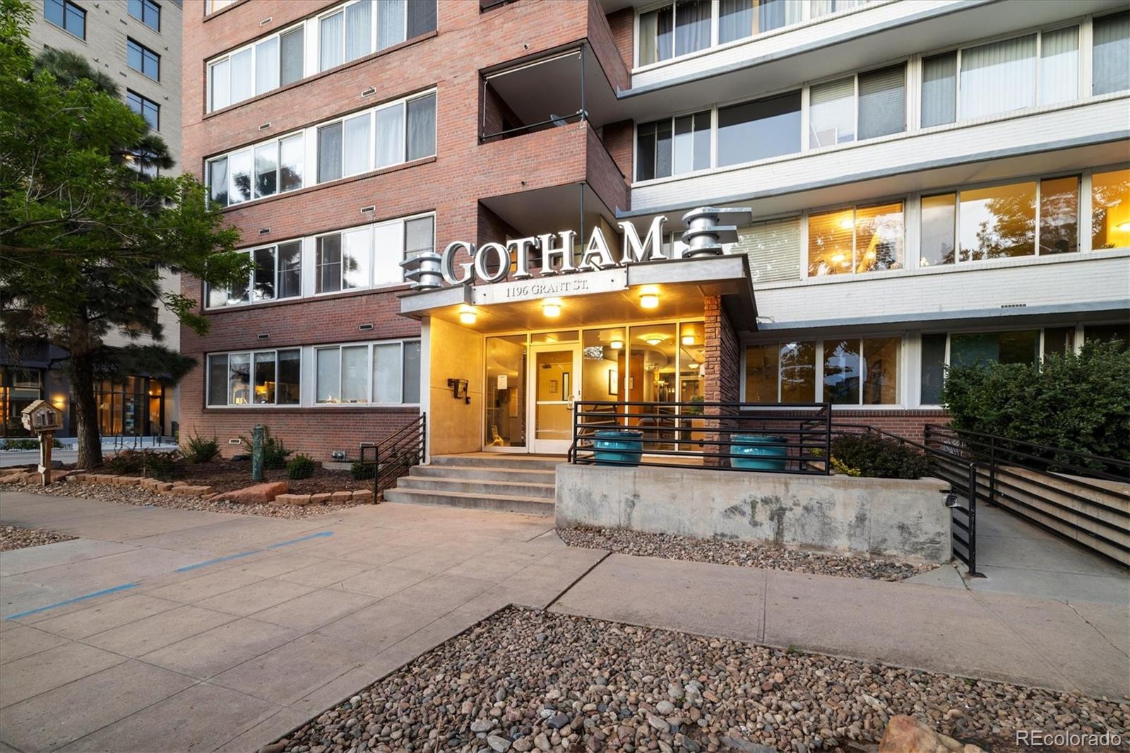 1196 N Grant Street 501