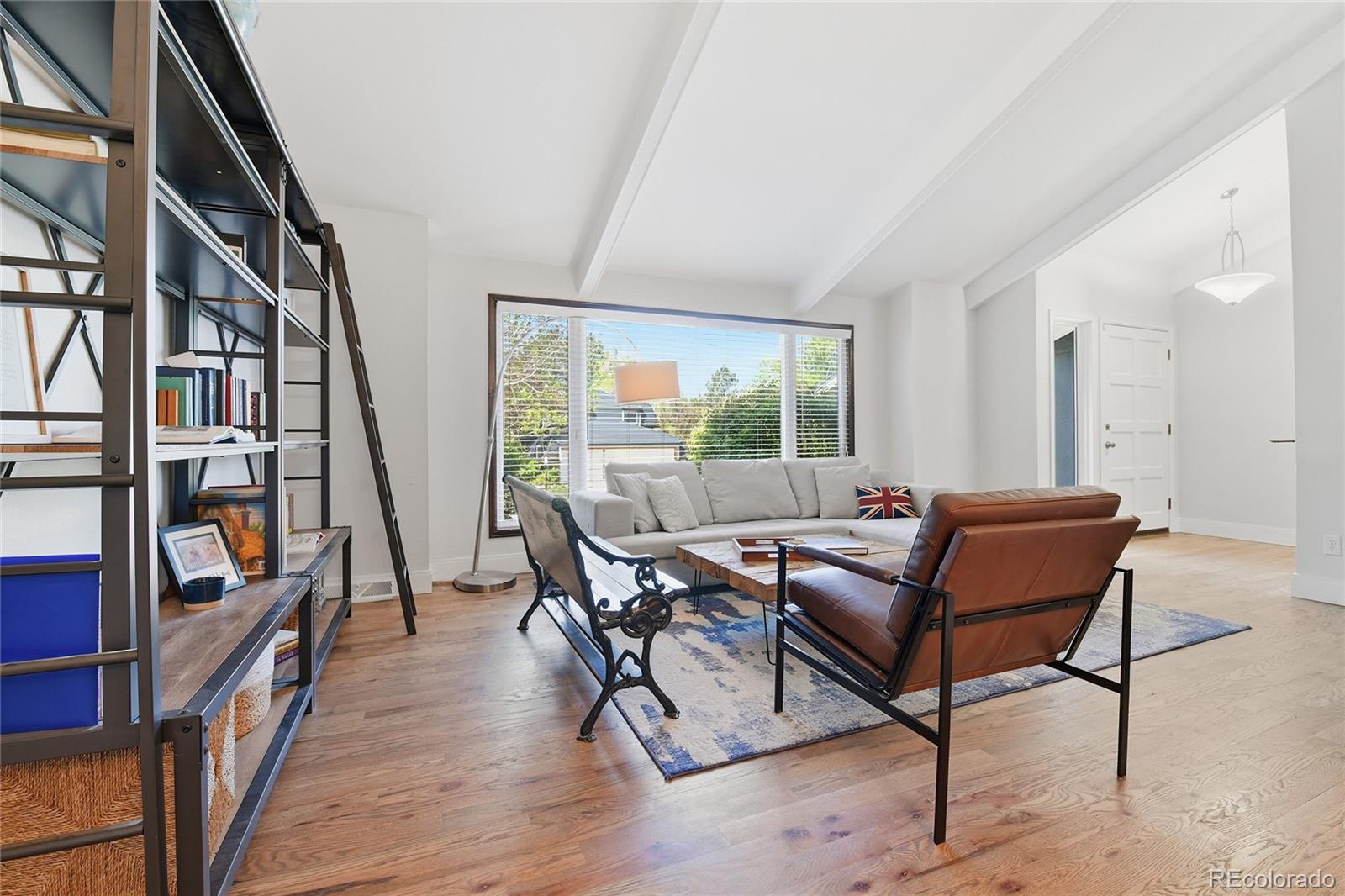 6210 S Grape Court