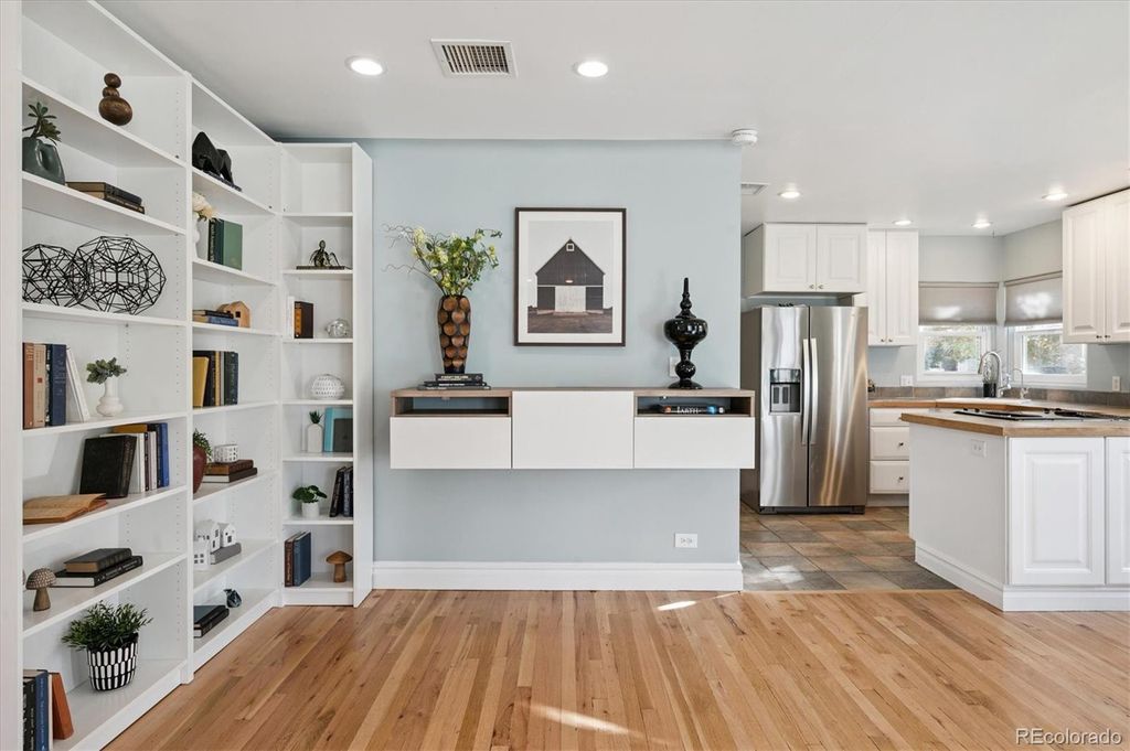 Photo of 3928 S Pearl Street, Englewood, CO 80113 (MLS # 5387152)