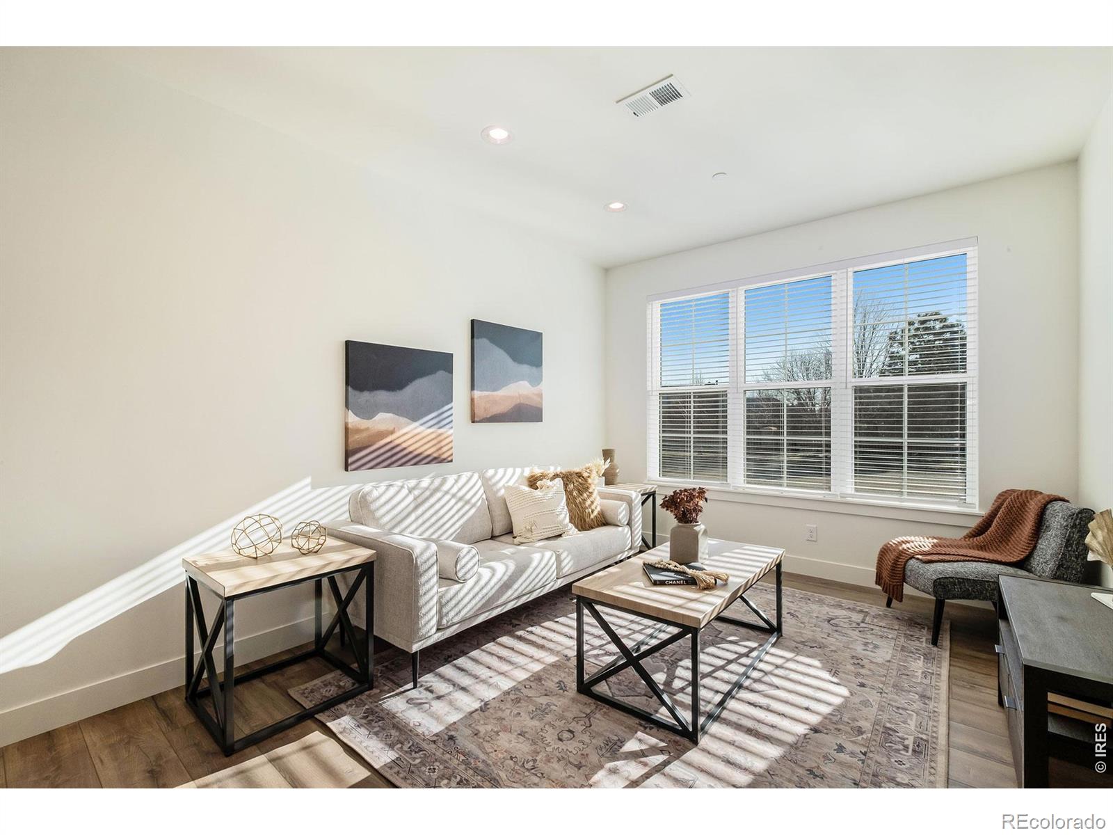 5102 Stonewall Street