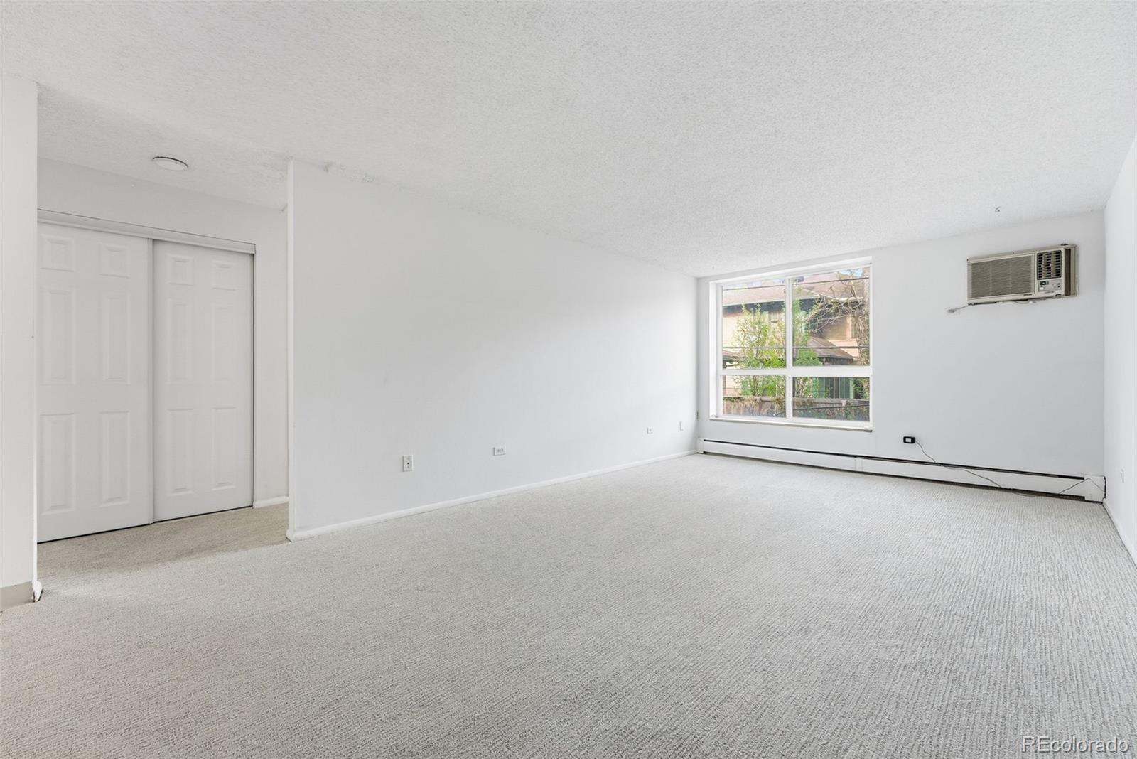 1050 N Lafayette Street 307