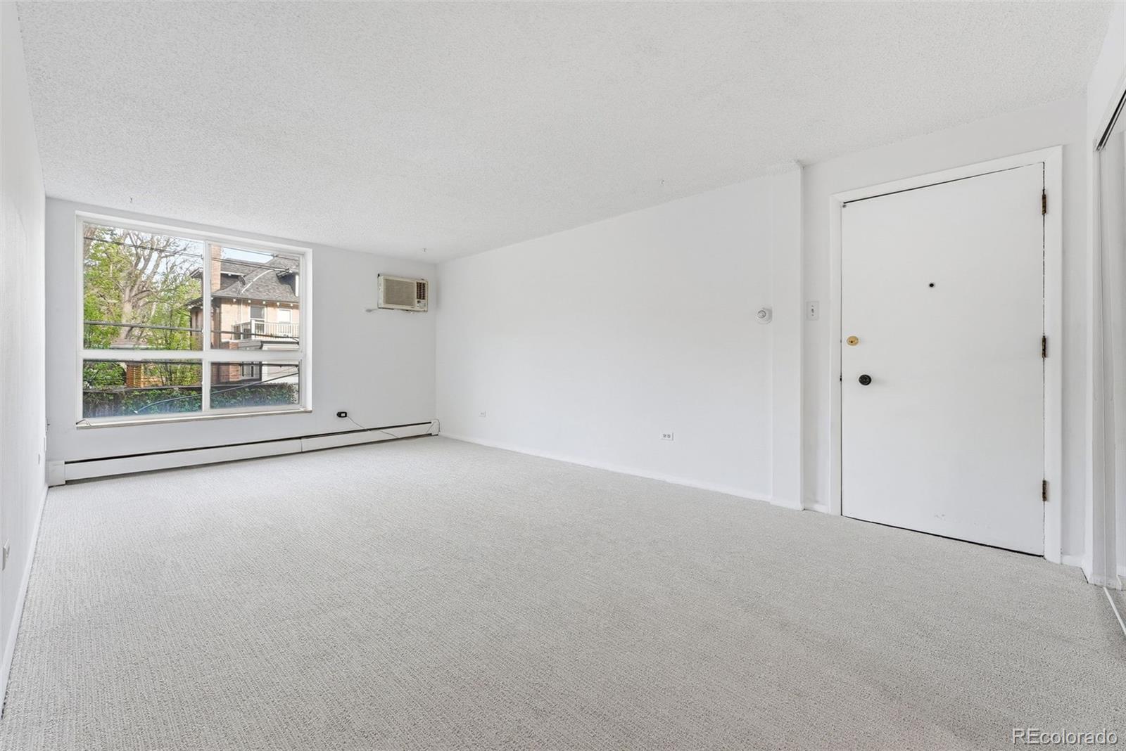 1050 N Lafayette Street 307