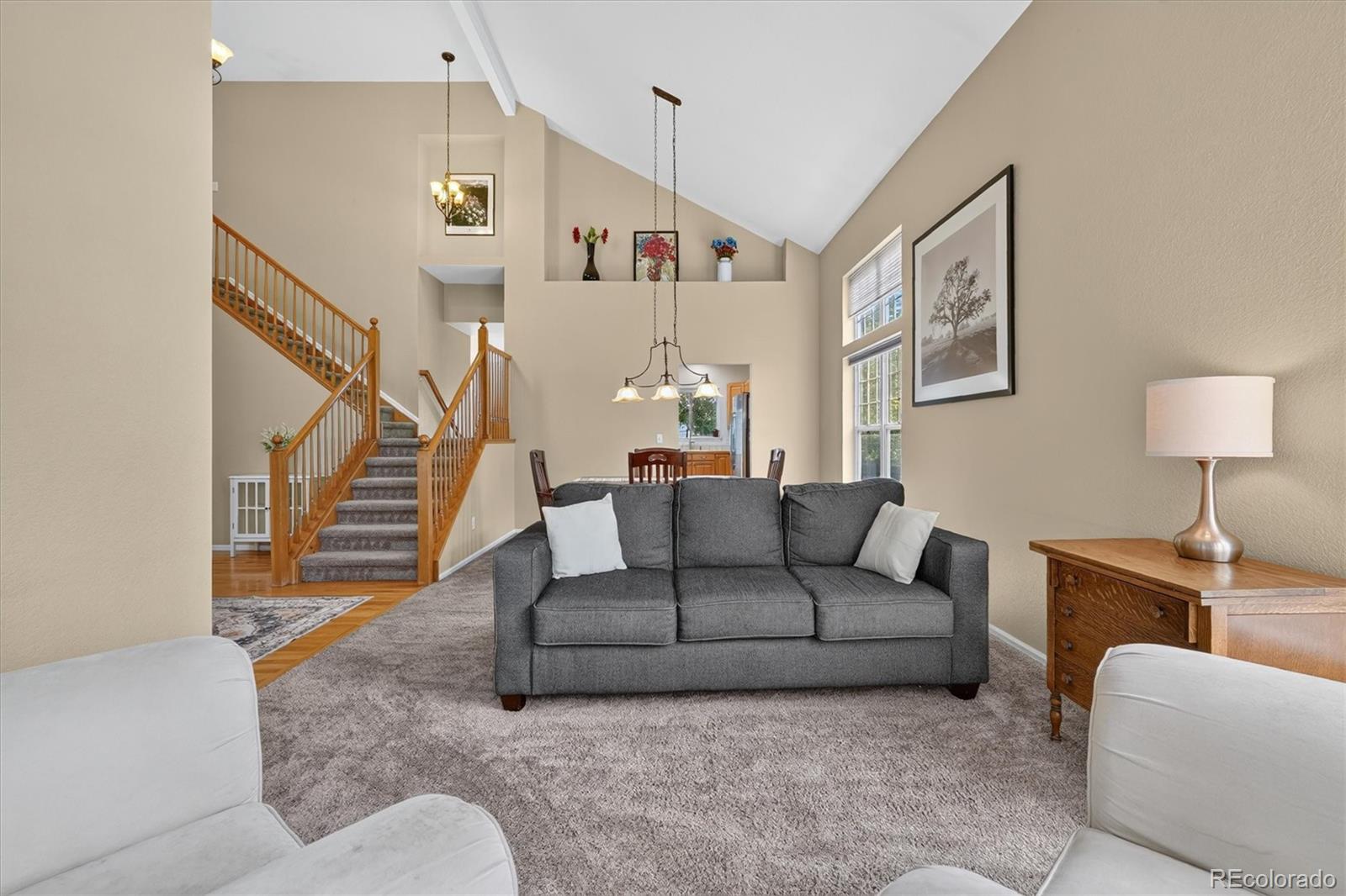 672 English Sparrow Trail
