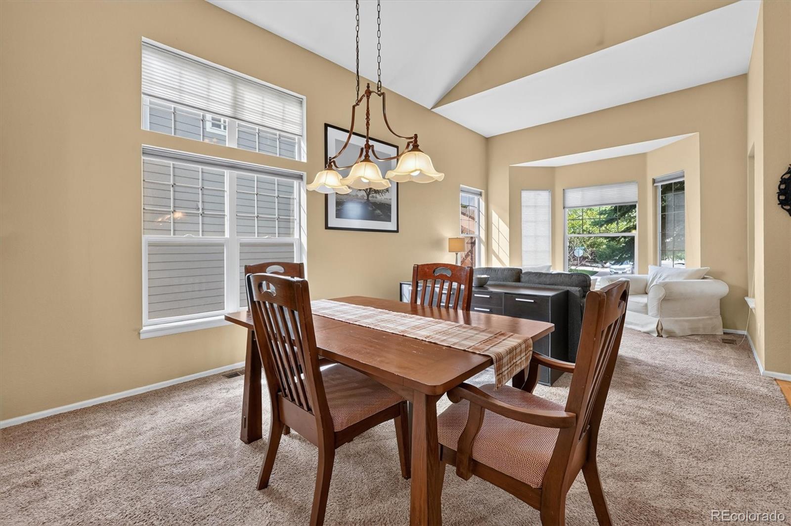 672 English Sparrow Trail