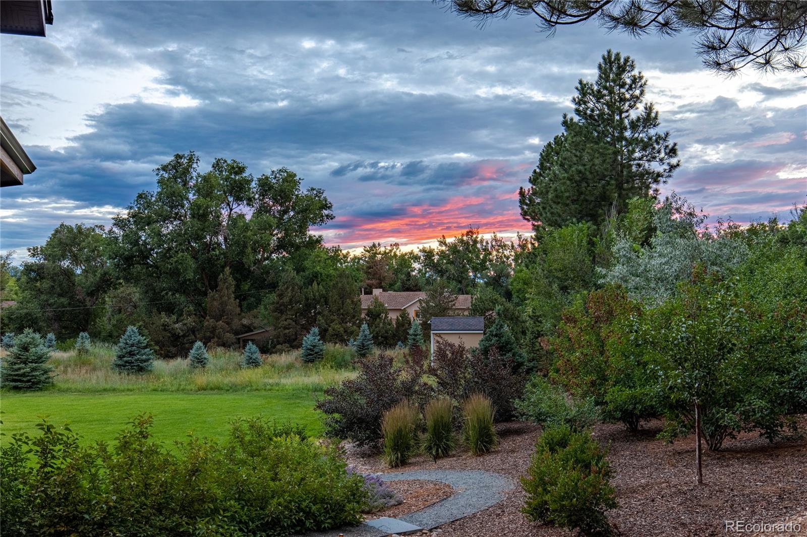 5899 Green Oaks Drive