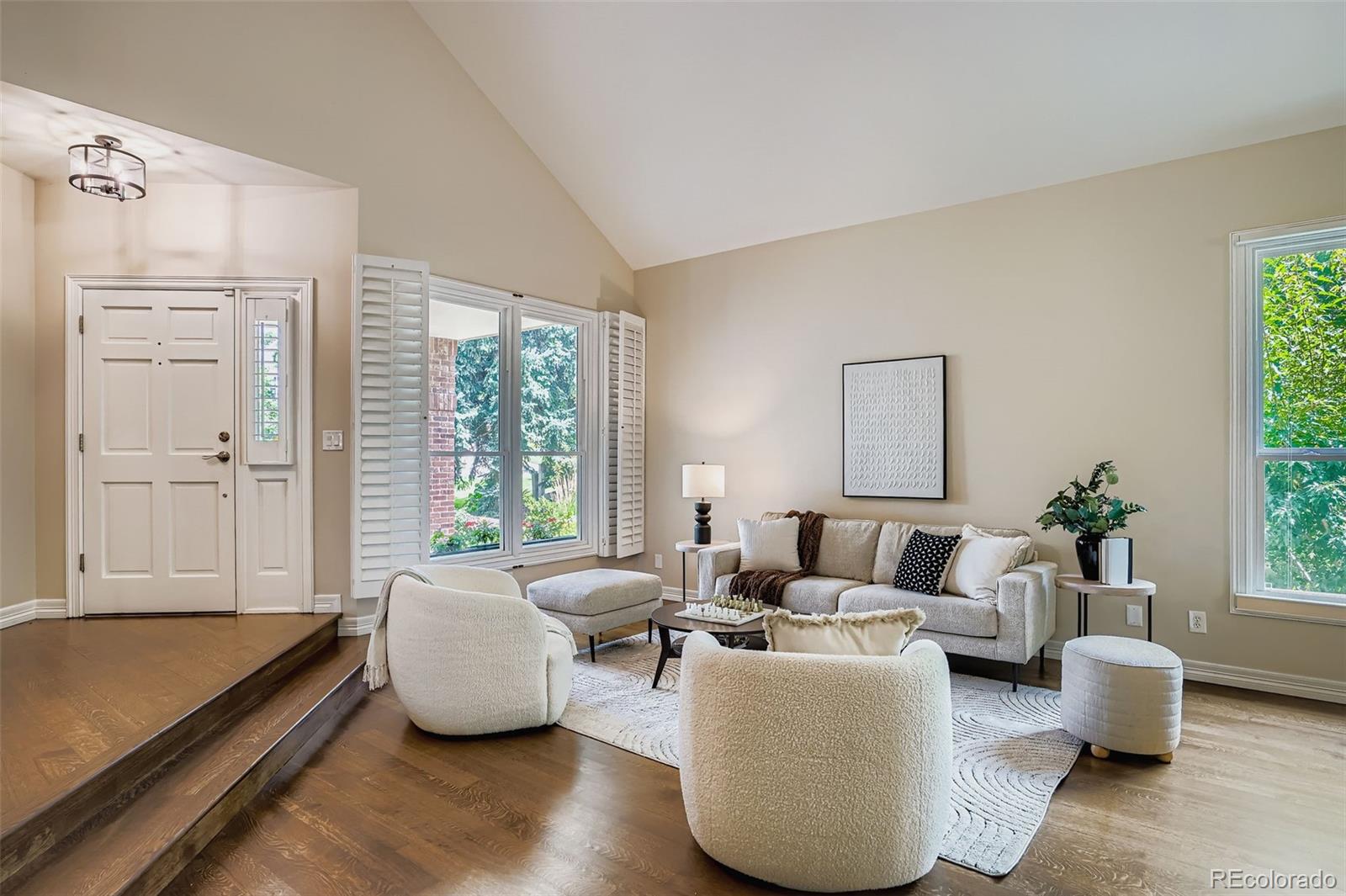 7157 S Niagara Court