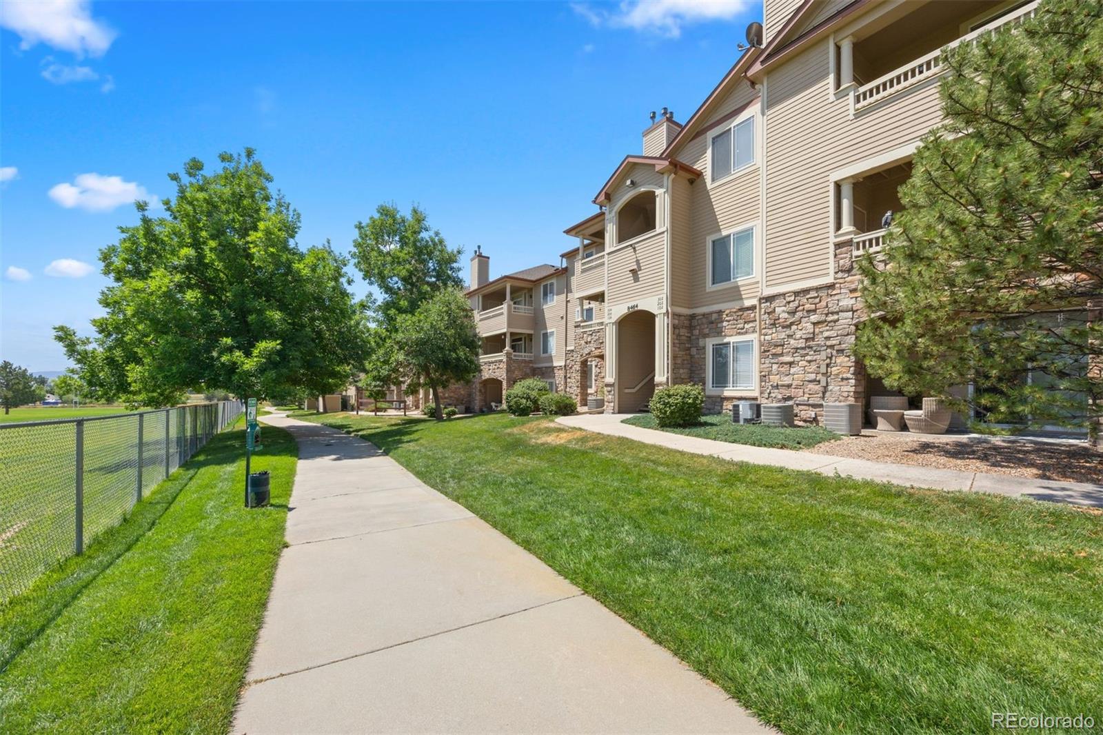 8464 S Holland Way 304