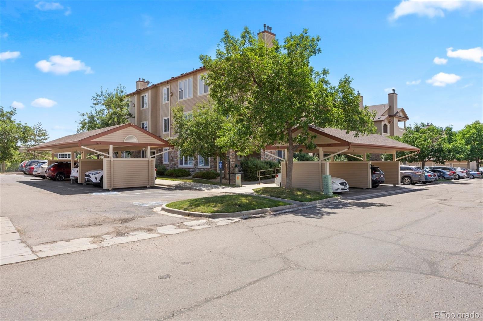 8464 S Holland Way 304