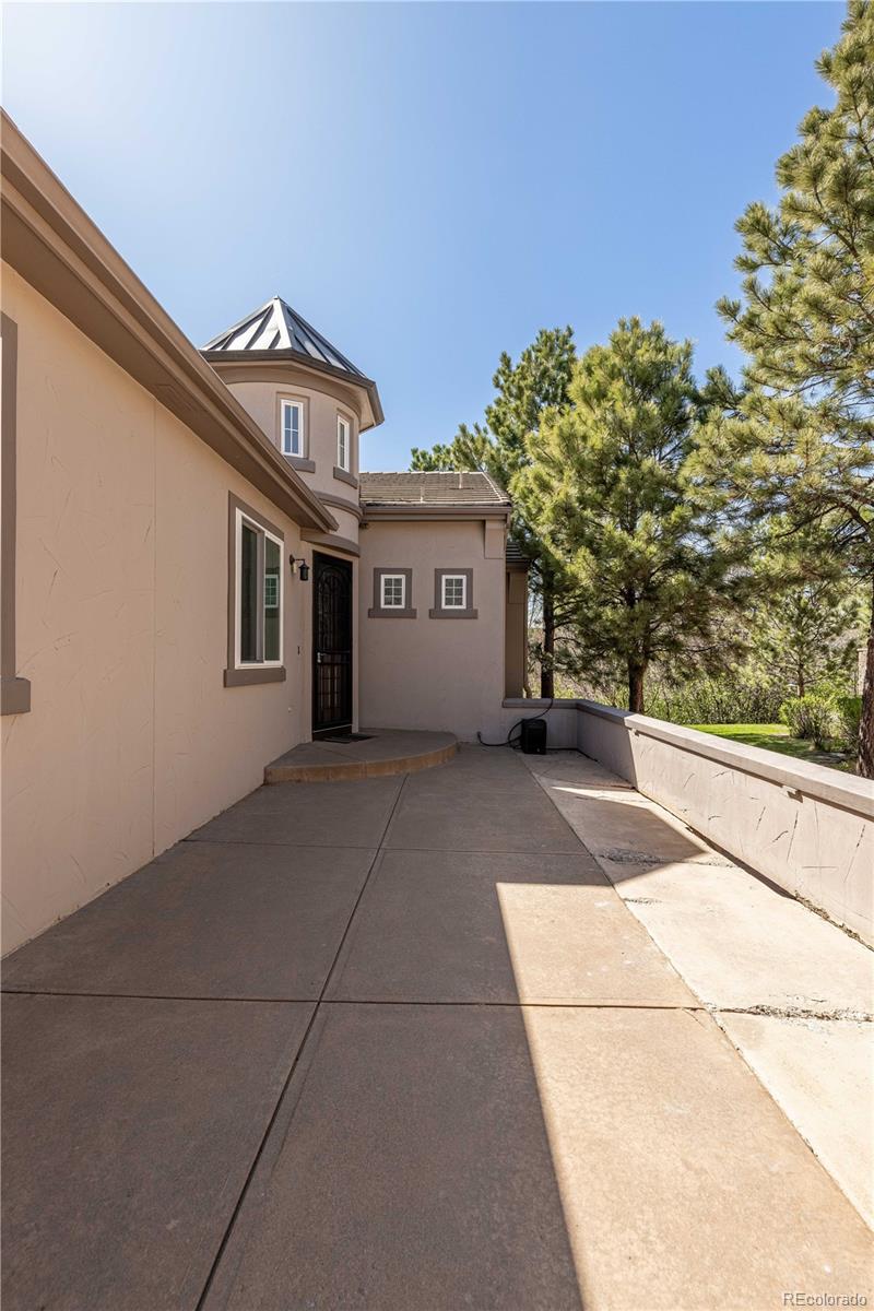 5011 Vermillion Court