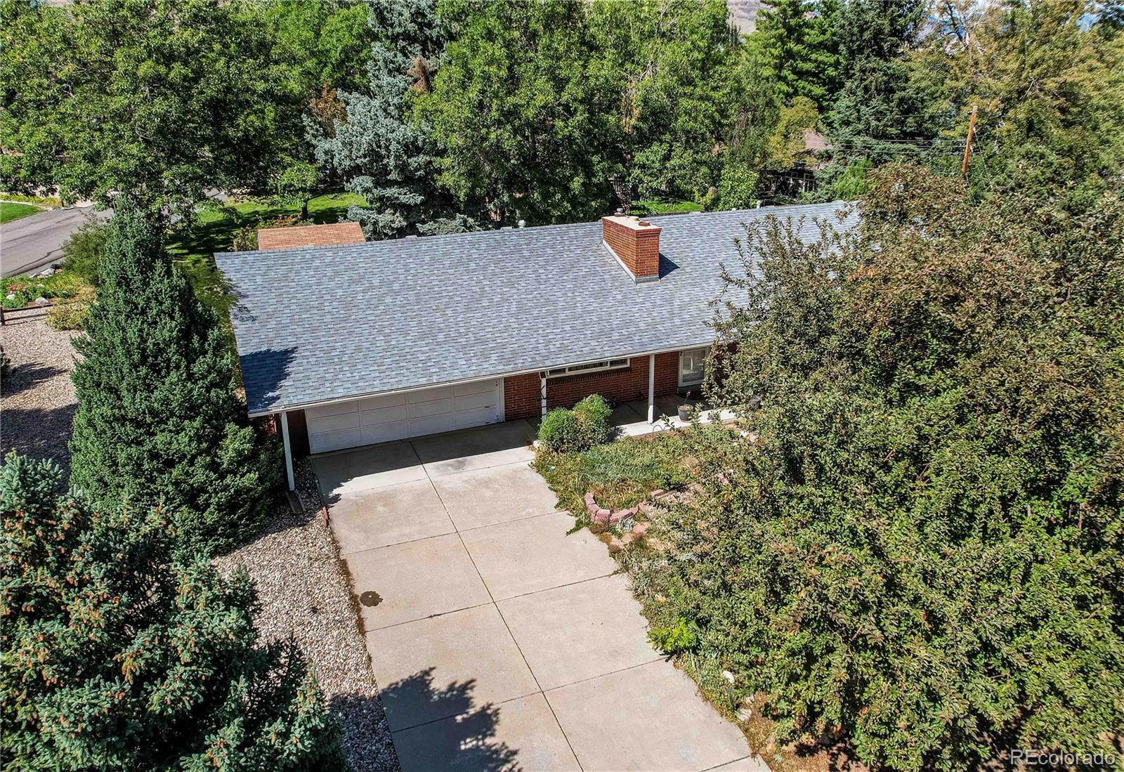 3005 Flora Lane