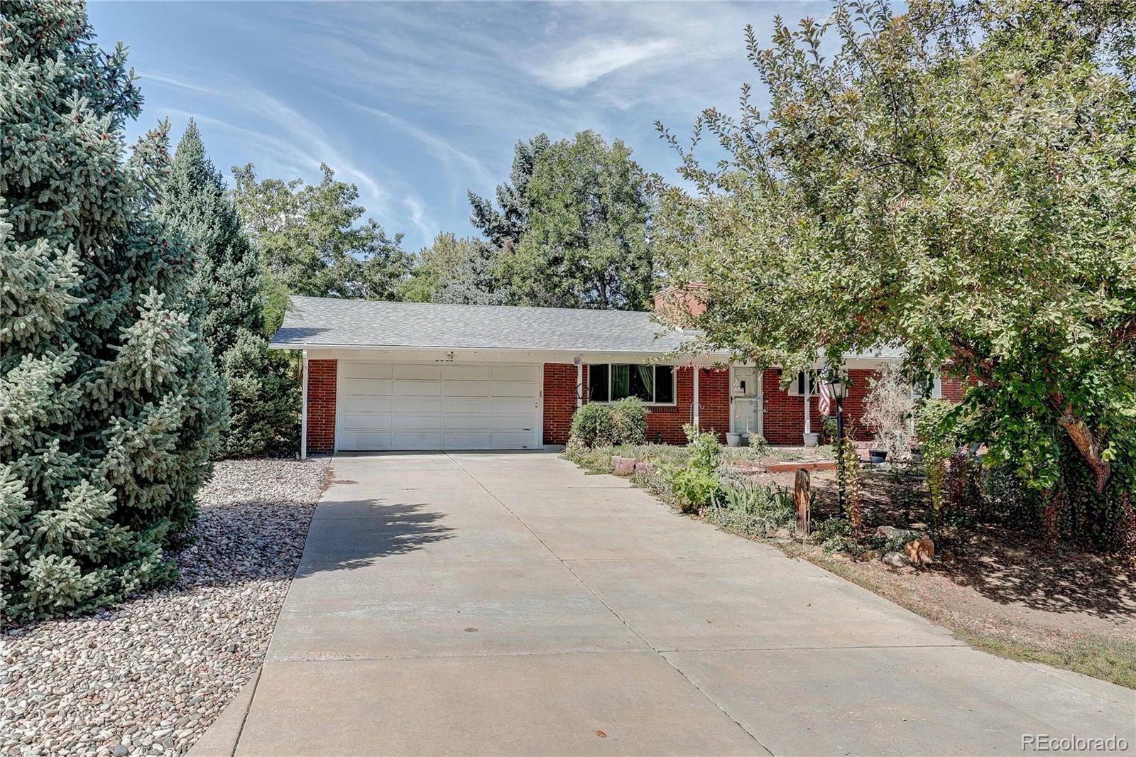 3005 Flora Lane