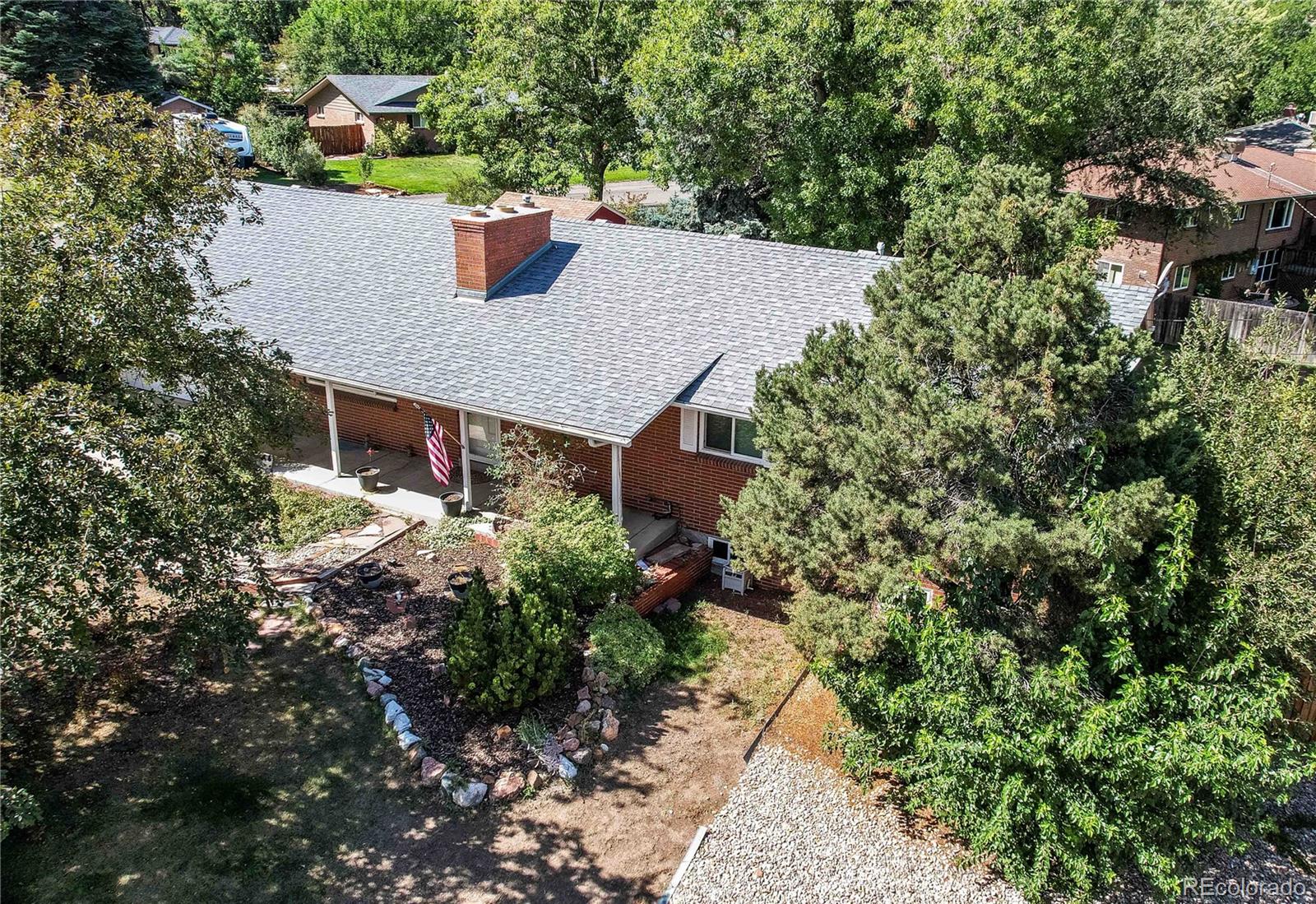 3005 Flora Lane