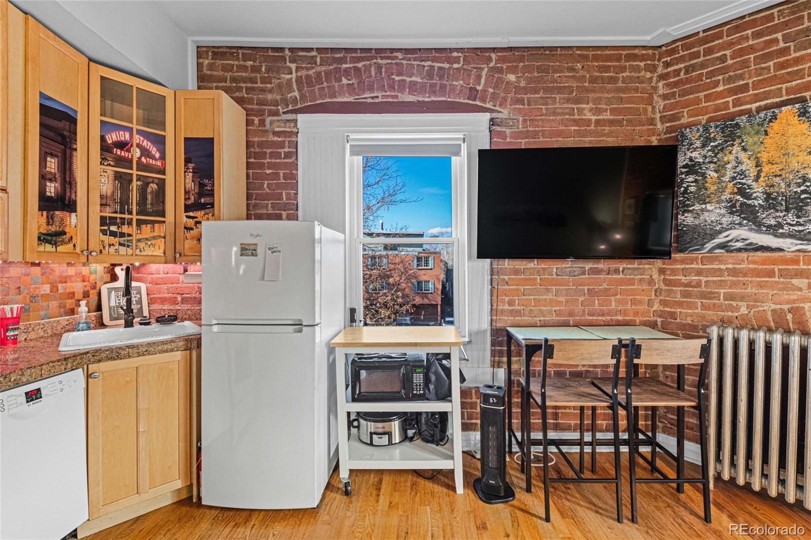 1450 N High Street 3