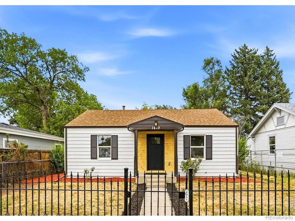 Photo of 1410 Chase Street, Lakewood, CO 80214 (MLS # IR1065311)