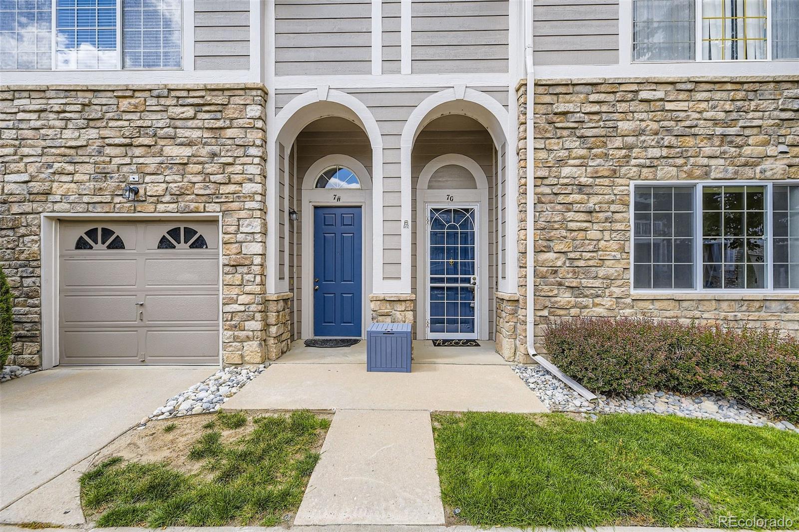 4221 S Blackhawk Circle 7G