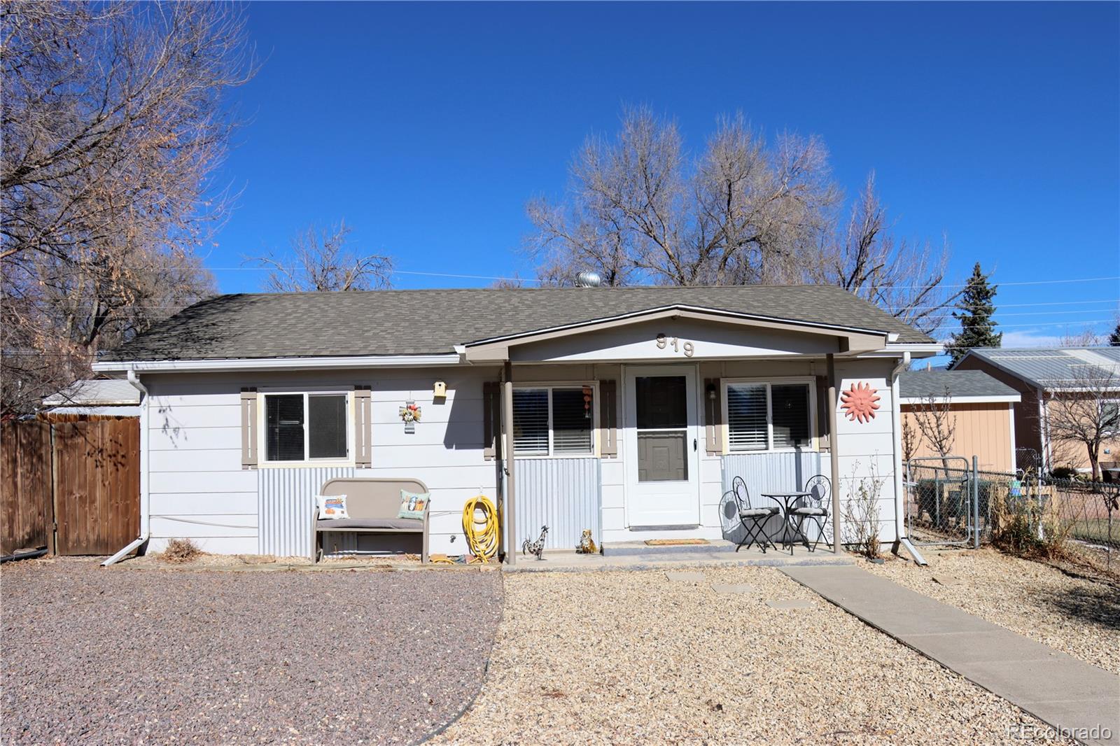 Photo 1 of 35 — 919 Woodlawn Avenue, Canon City, CO 81212