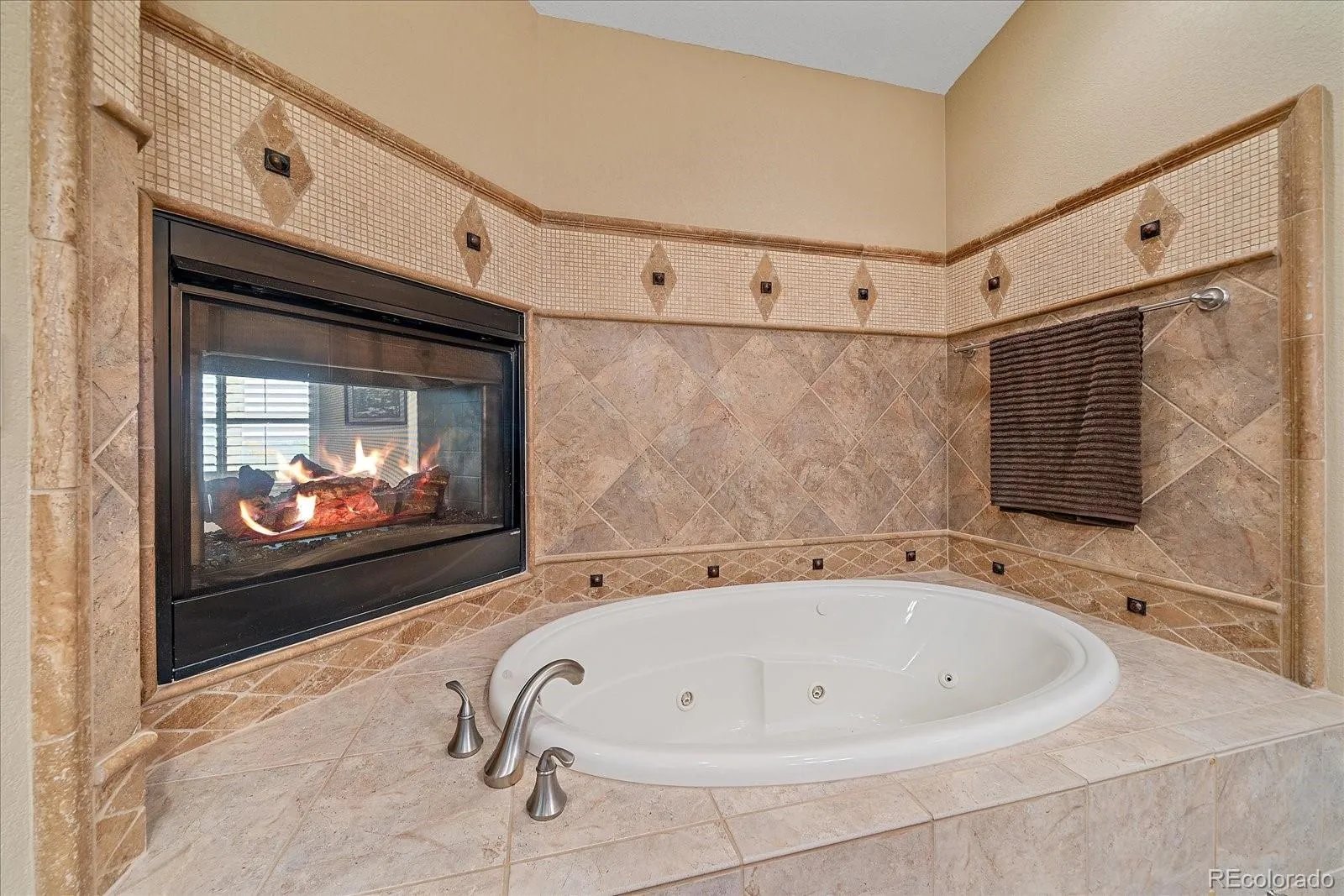 Thornton, Colorado 80602, United States, 6 Bedrooms Bedrooms, ,5 BathroomsBathrooms,Residential,Active,145758