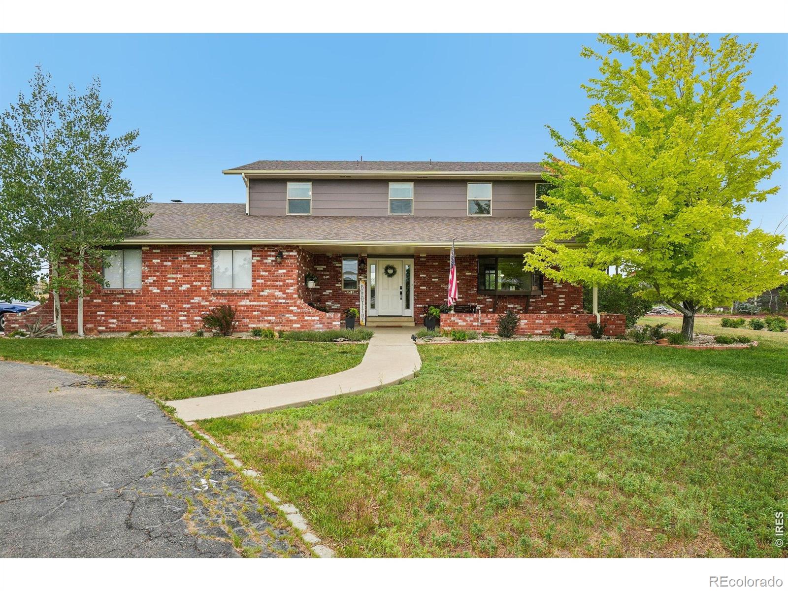 4901 Beverly Drive