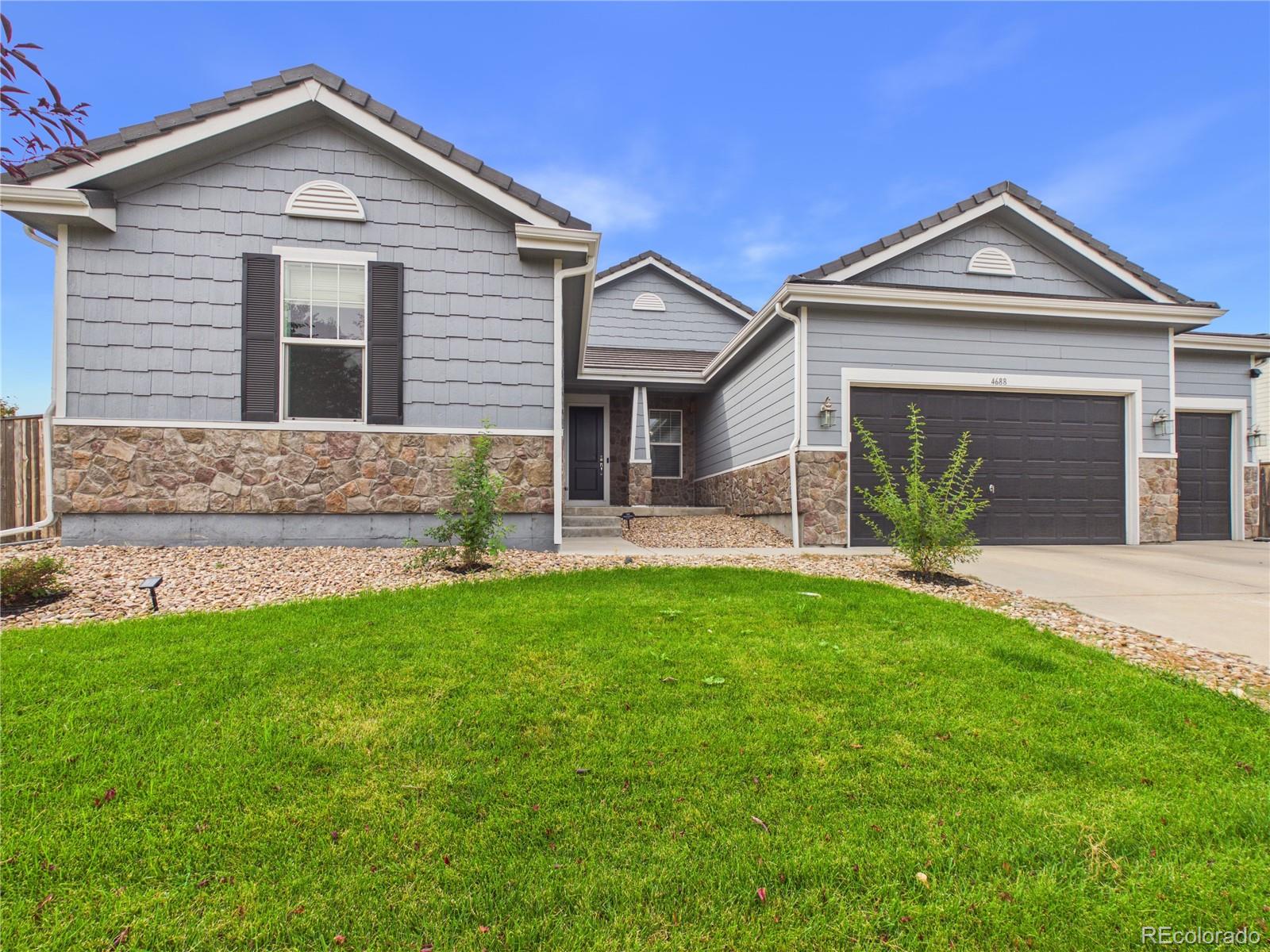 4688 Oxbow Drive
