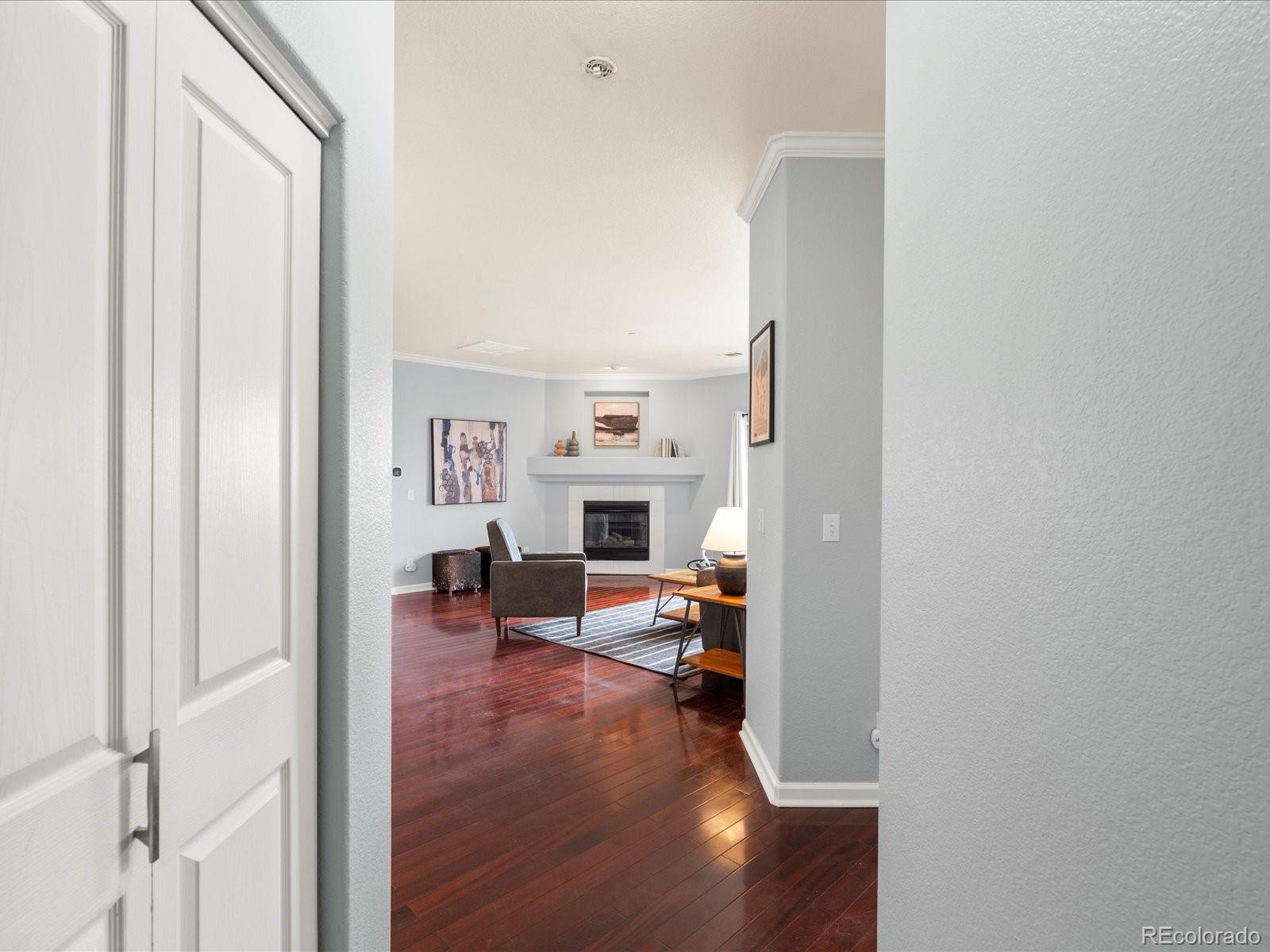 7498 S Alkire Street 202