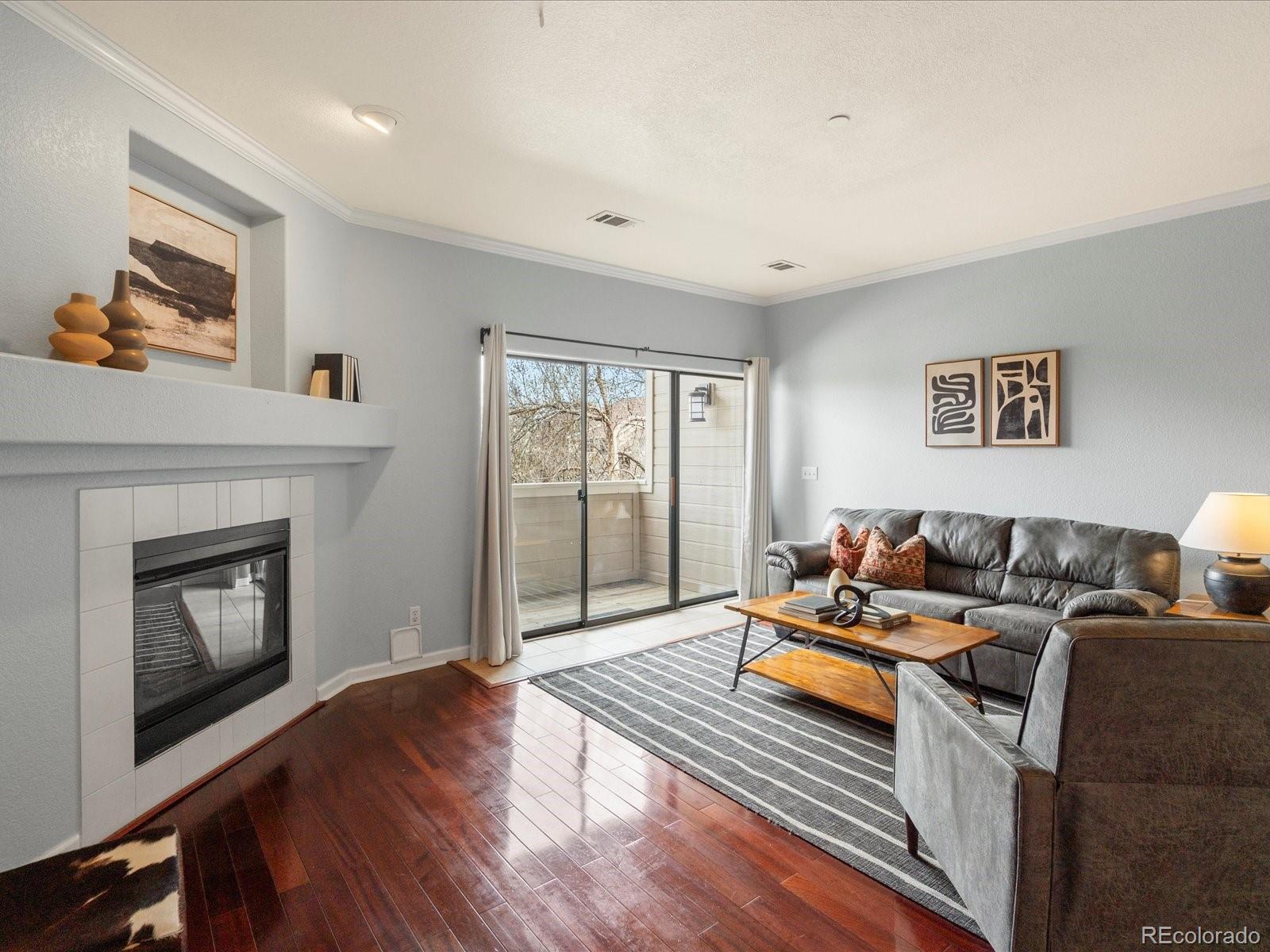 7498 S Alkire Street 202