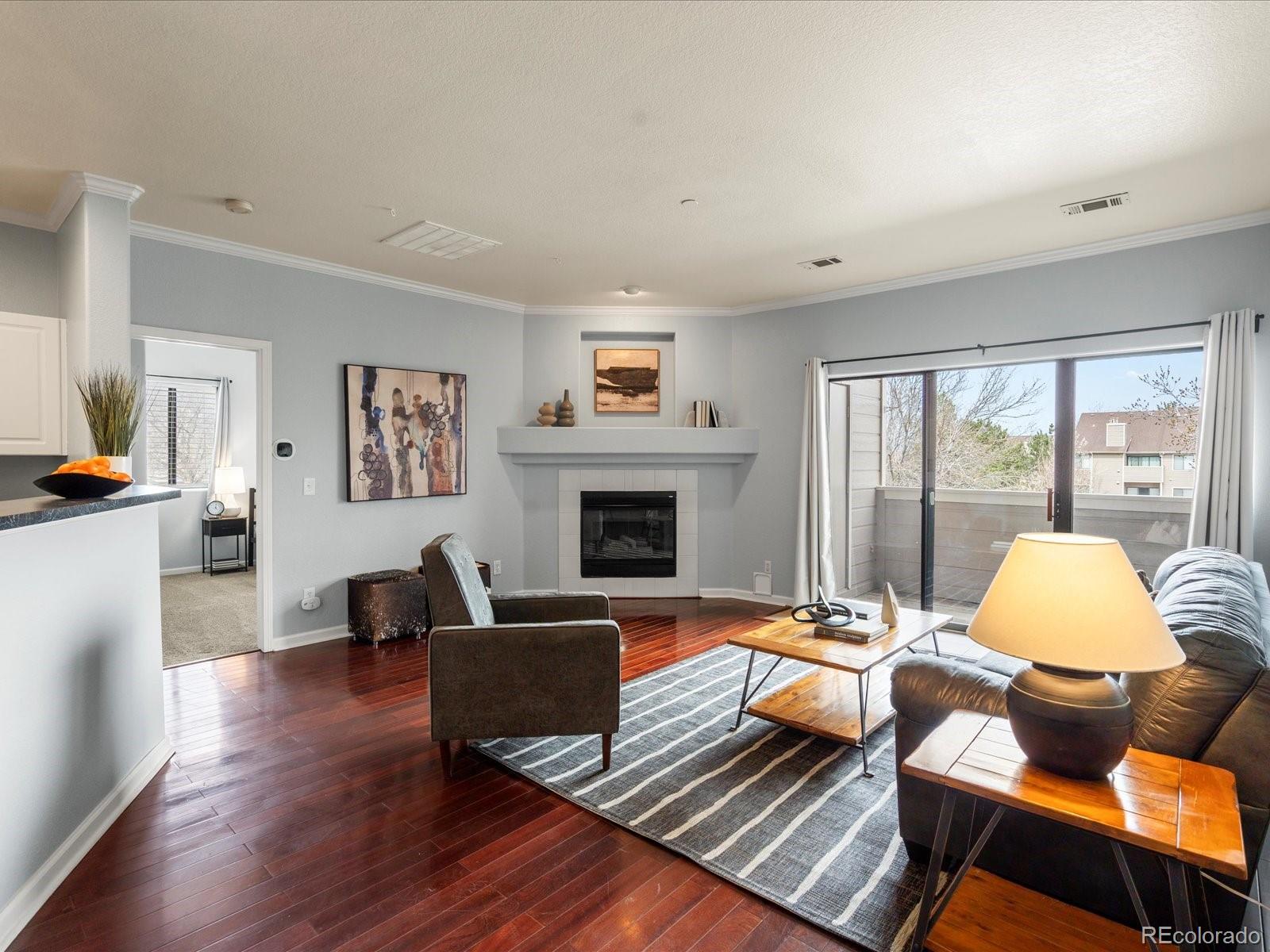 7498 S Alkire Street 202