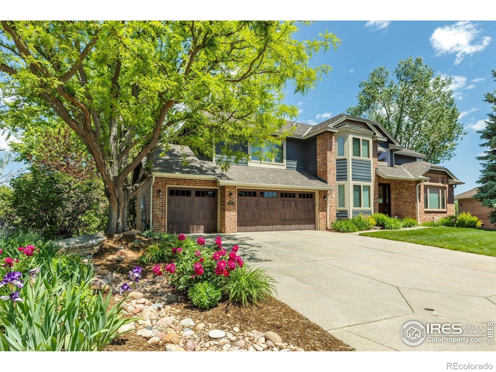 567 Manorwood Lane