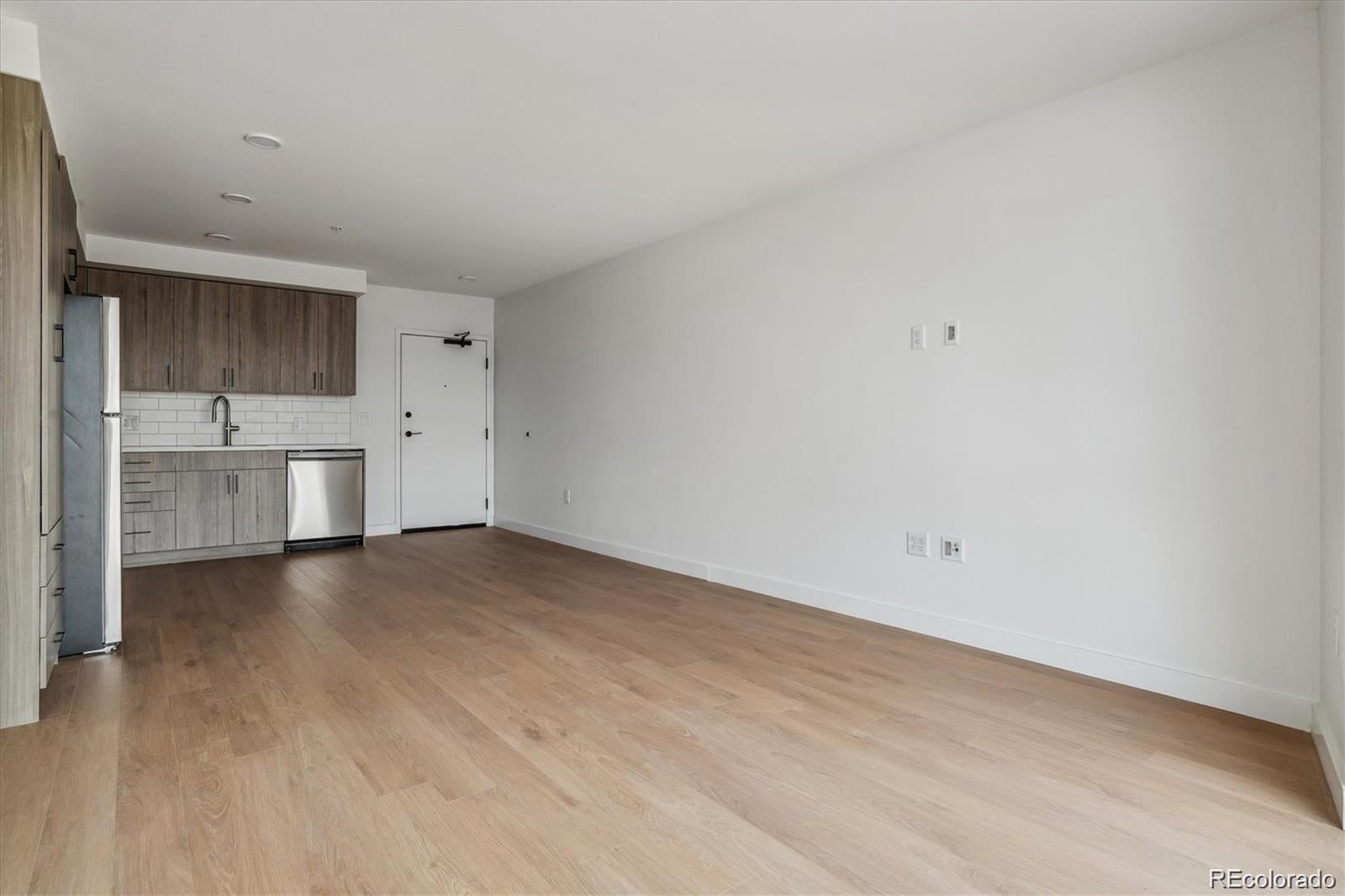 3575 Chestnut Place 202