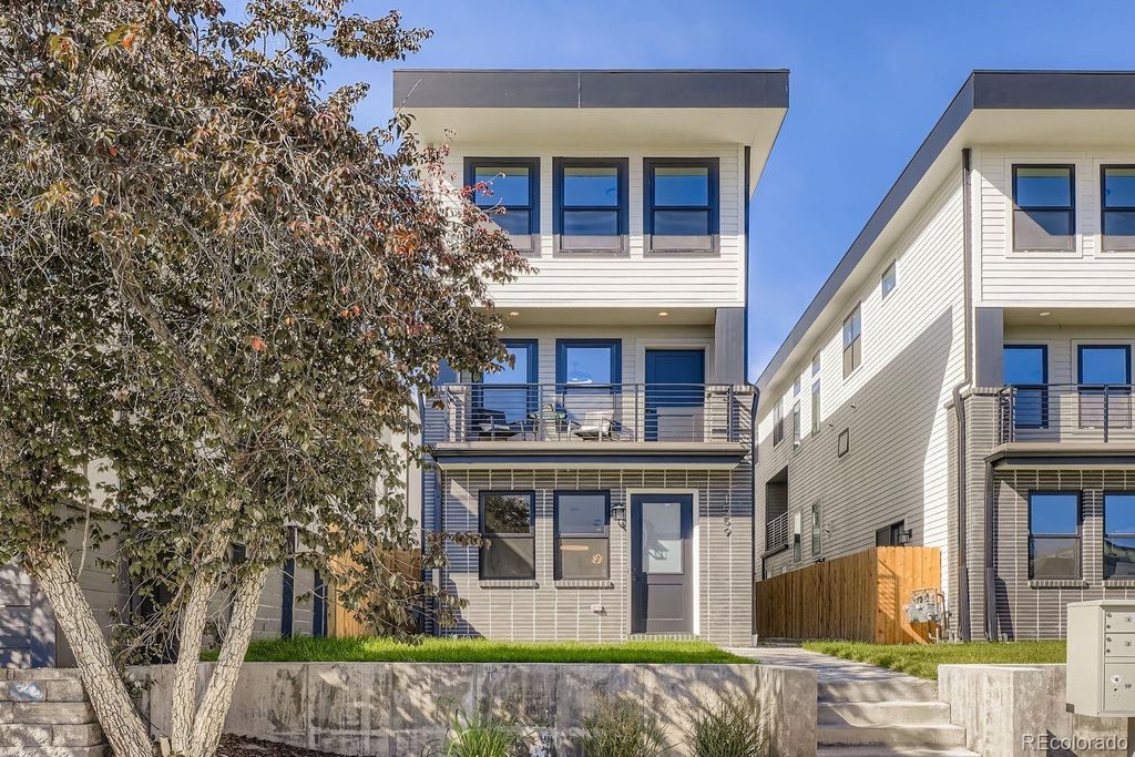 Photo of 1559 N Hooker St, Denver, CO 80204 (MLS # 2897870)