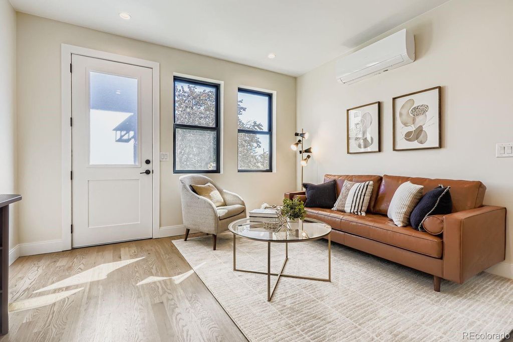Photo of 1559 N Hooker St, Denver, CO 80204 (MLS # 2897870)