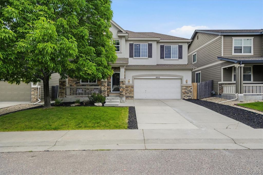 Photo of 6952 W Chatfield Drive, Littleton, CO 80128 (MLS # 6133164)