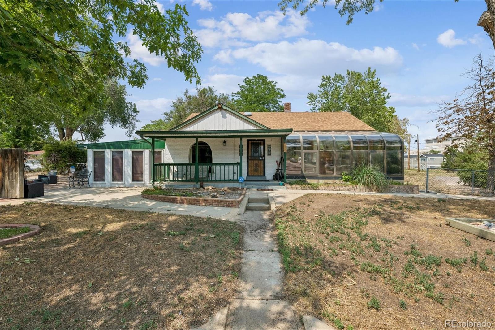 2601 W 52nd Avenue