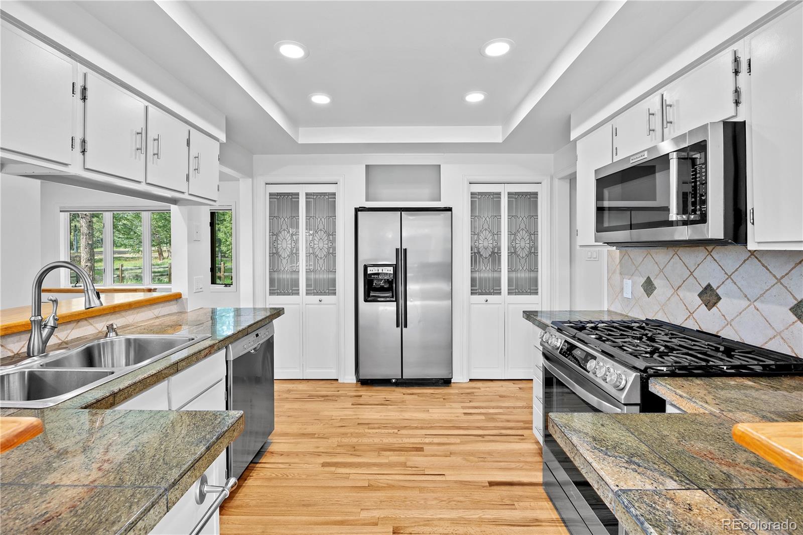 900 Ballantine Road